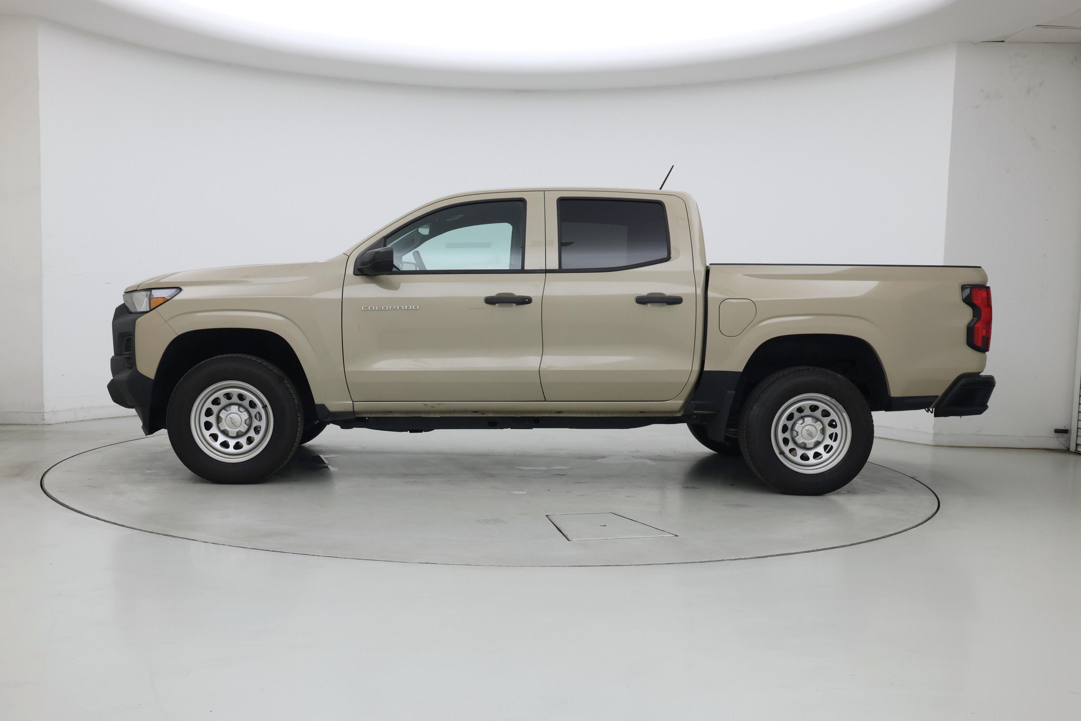 Thumbnail: 2023 Chevrolet Colorado - 3