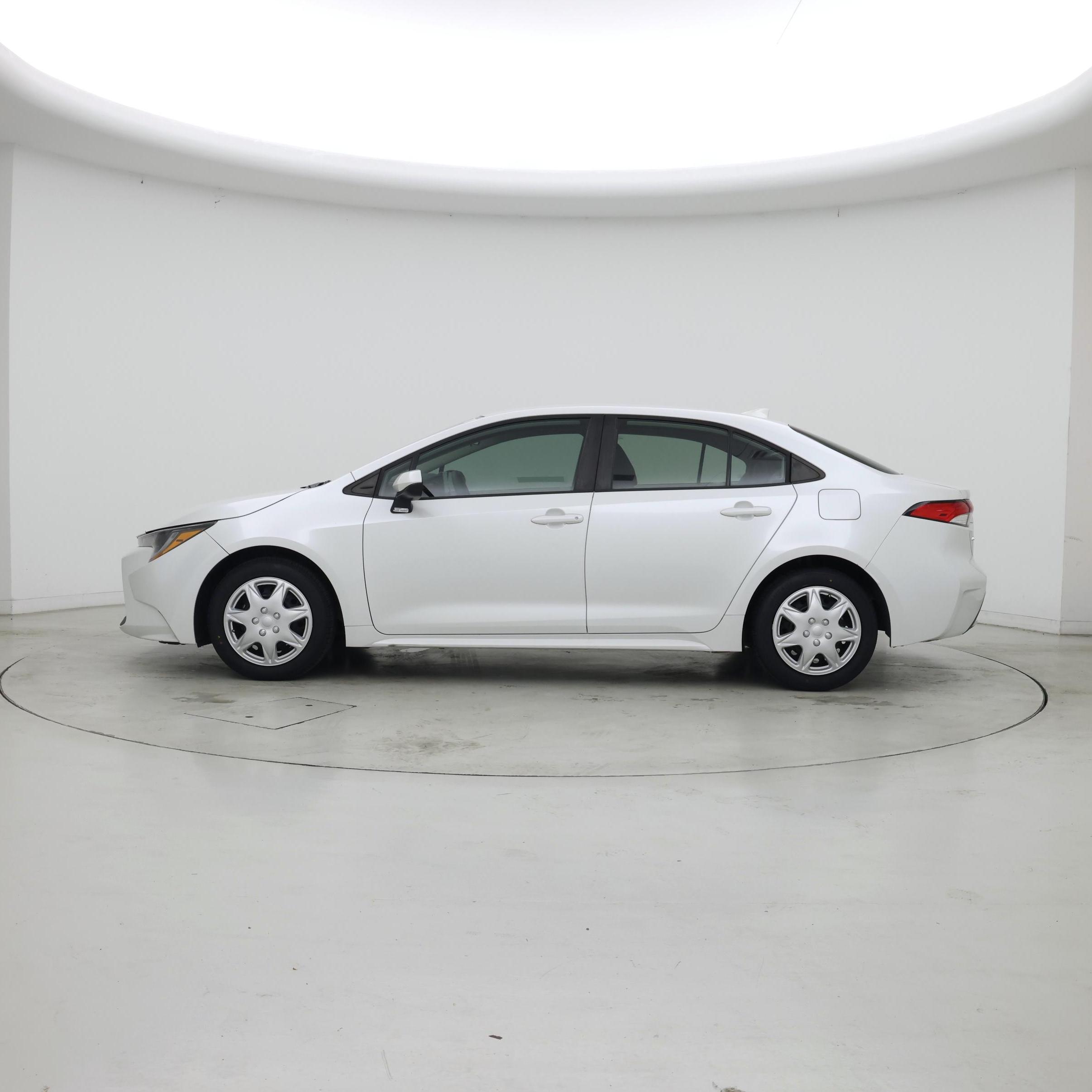 Thumbnail: 2022 Toyota Corolla - 3