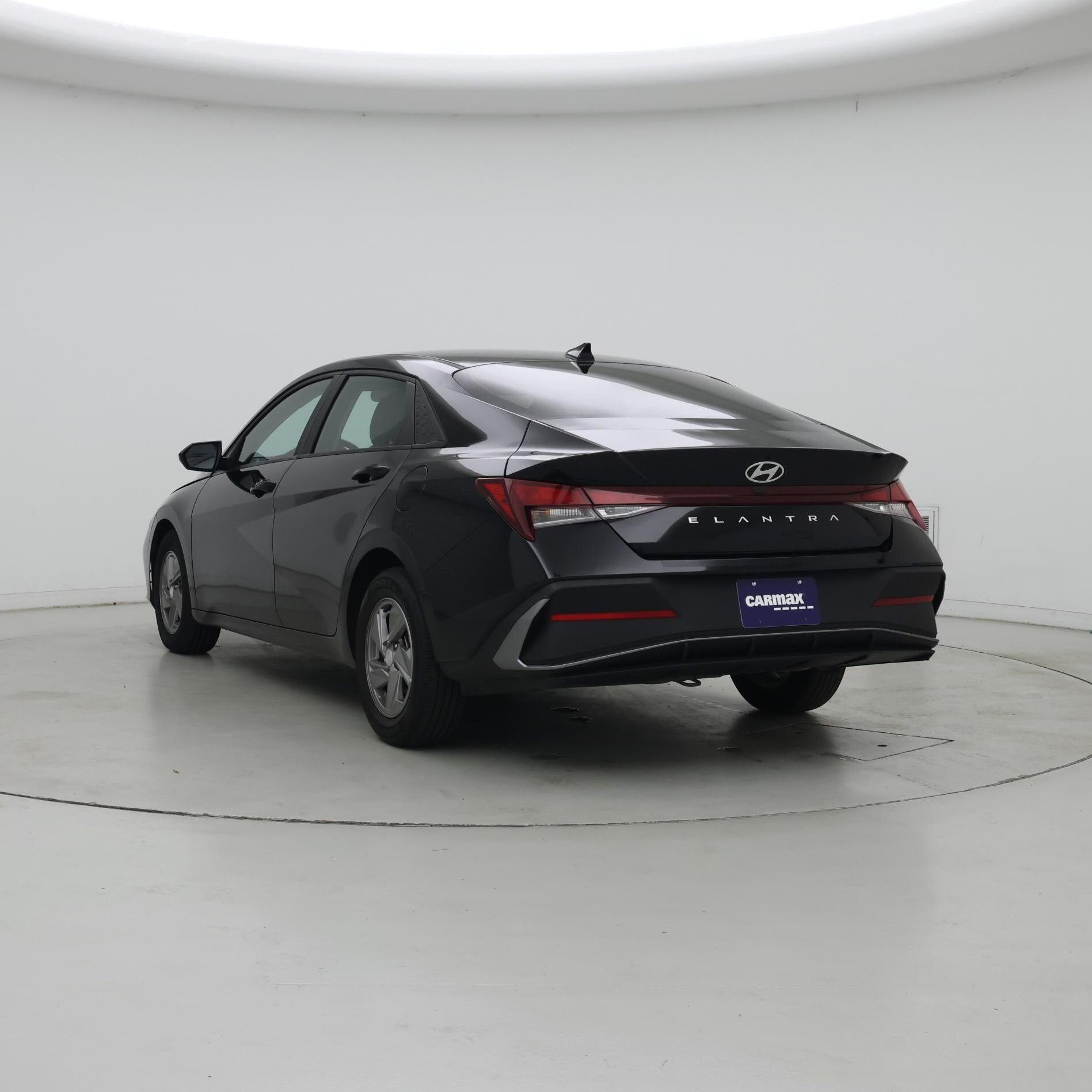 Thumbnail: 2024 Hyundai Elantra - 2