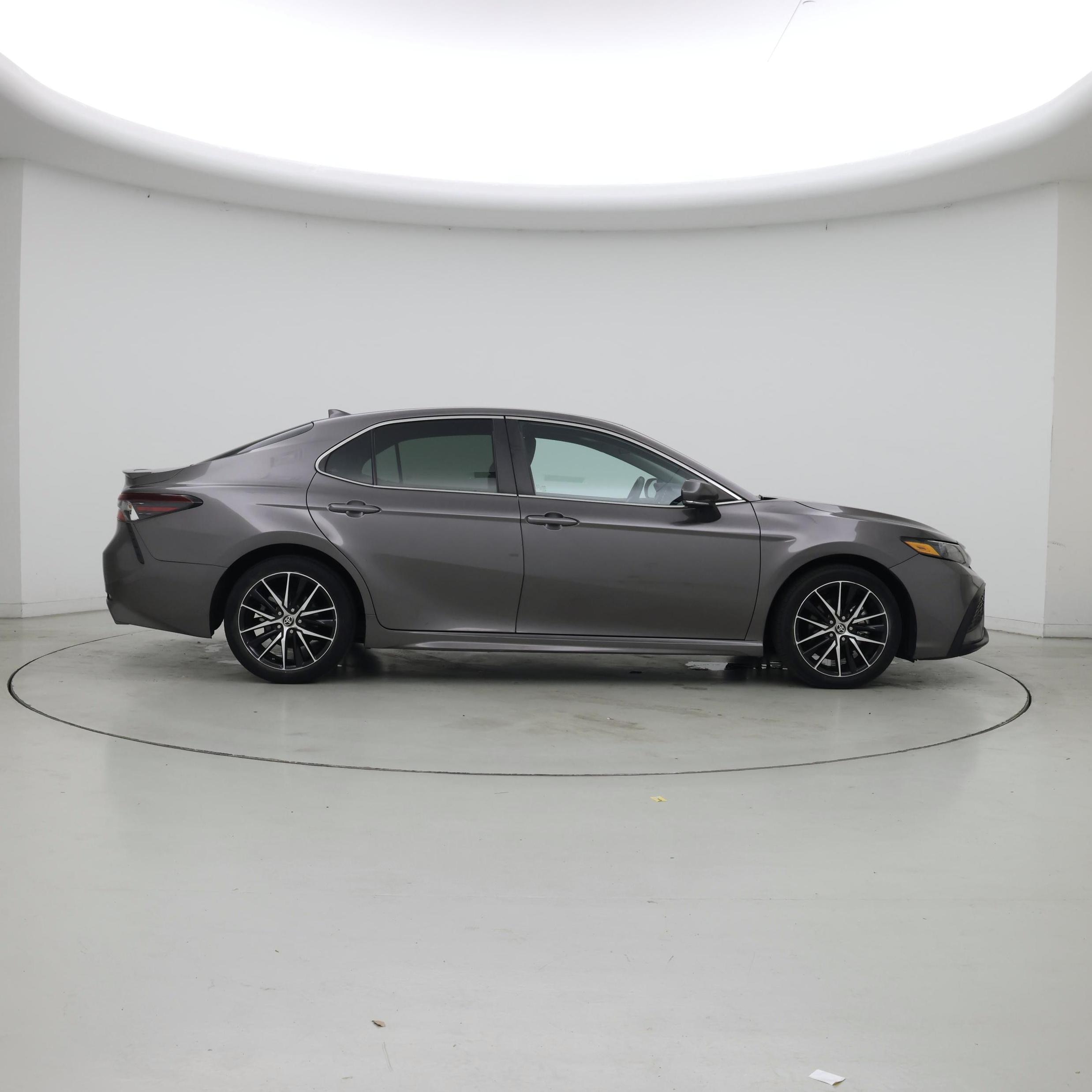 Thumbnail: 2023 Toyota Camry - 7