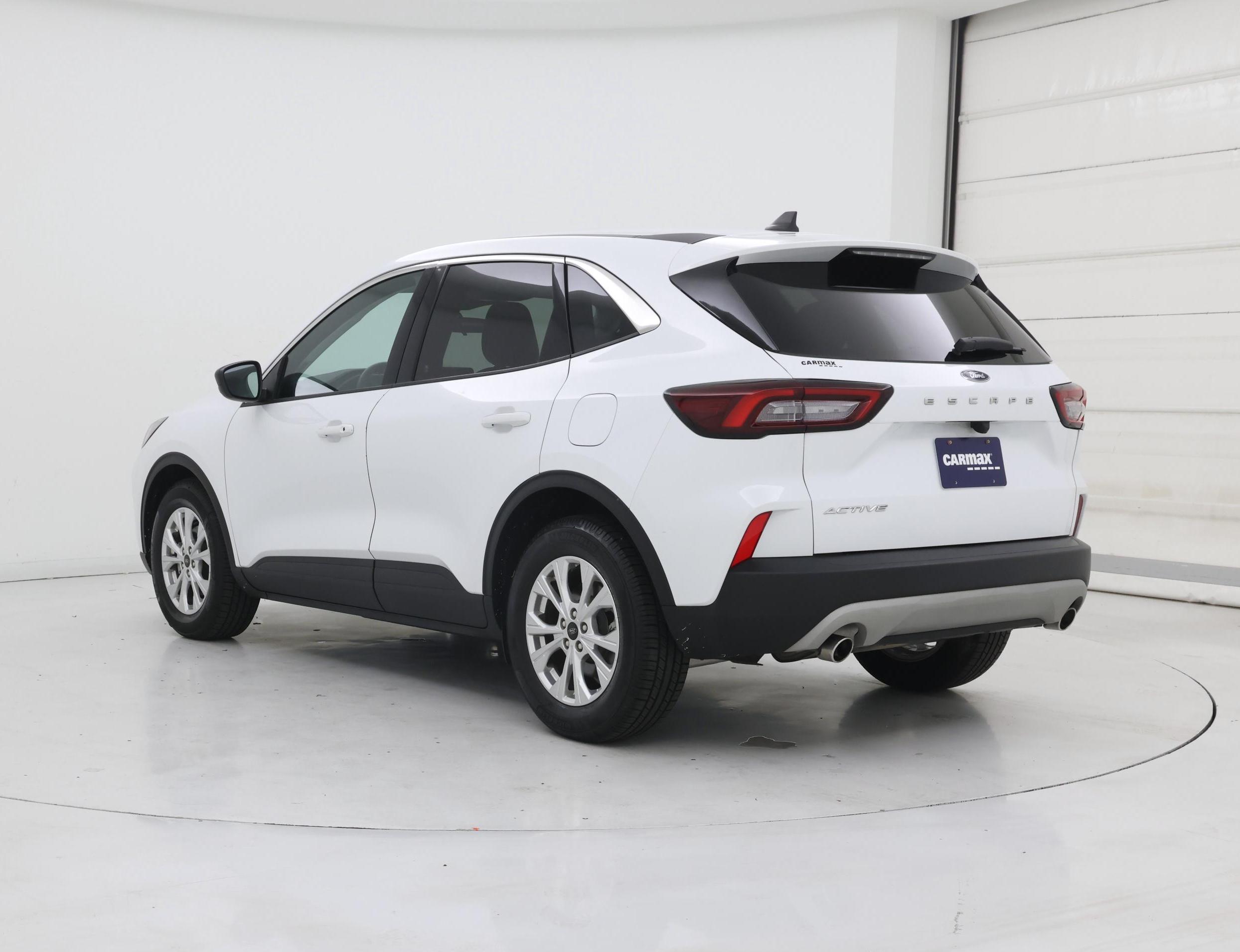 Thumbnail: 2023 Ford Escape - 2