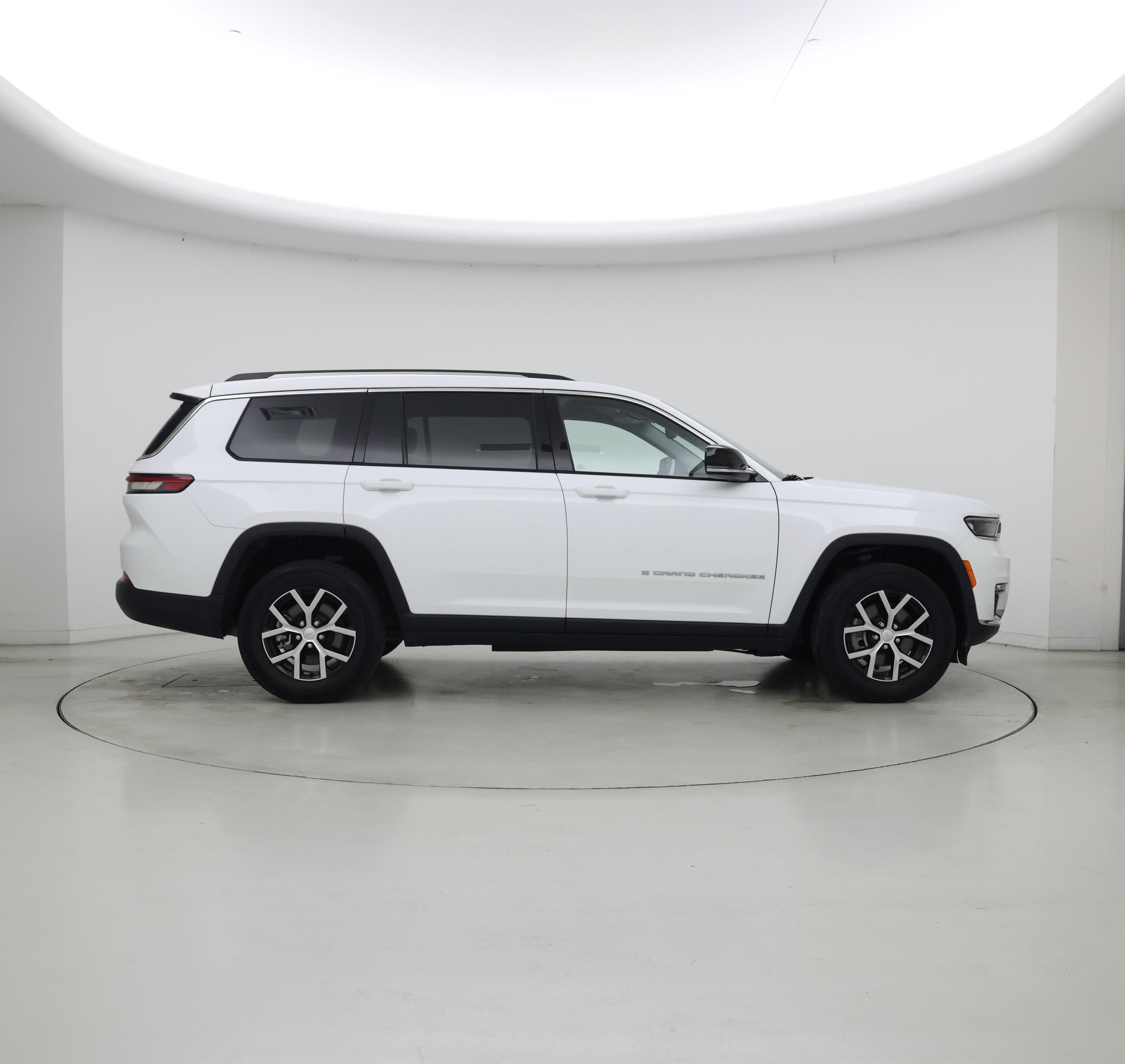 Thumbnail: 2023 Jeep Grand Cherokee L - 7