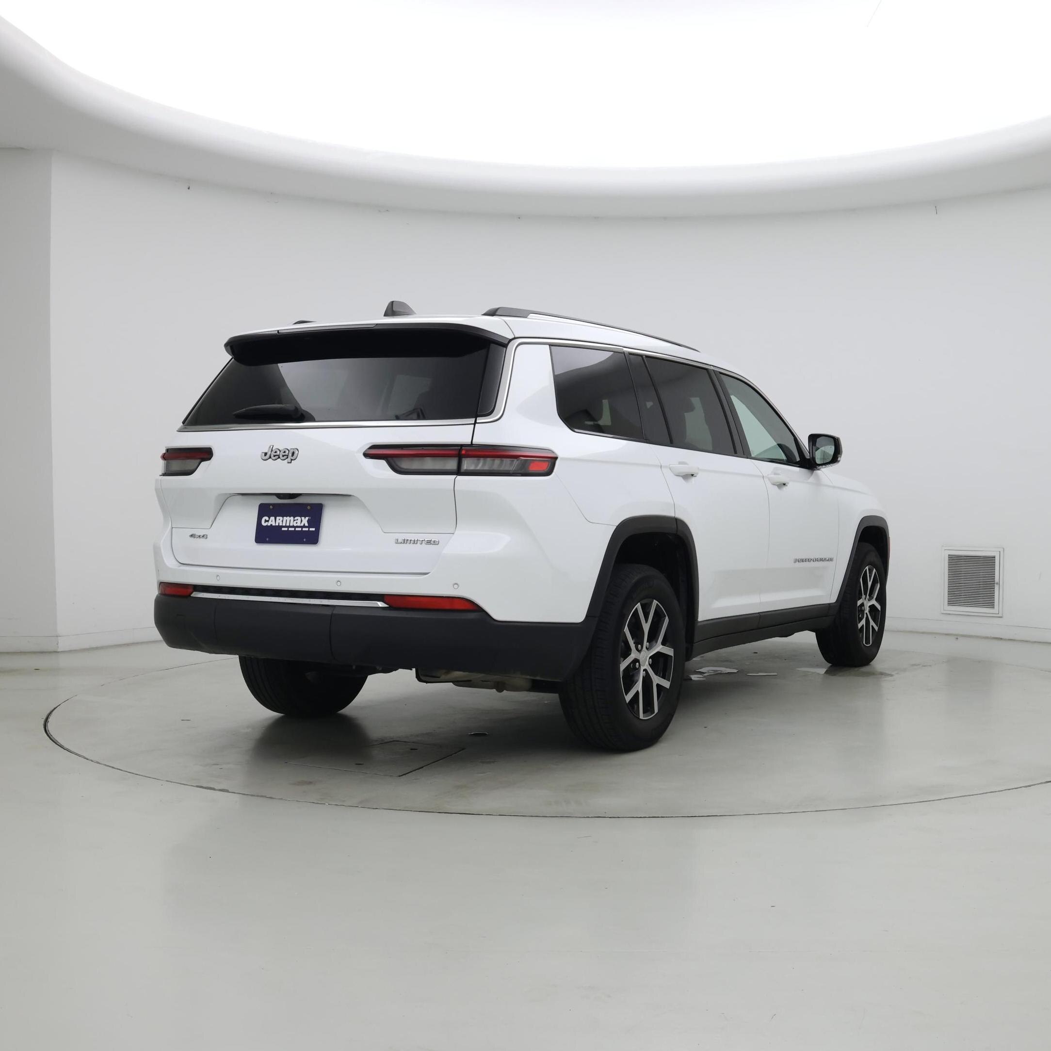 Thumbnail: 2023 Jeep Grand Cherokee L - 8
