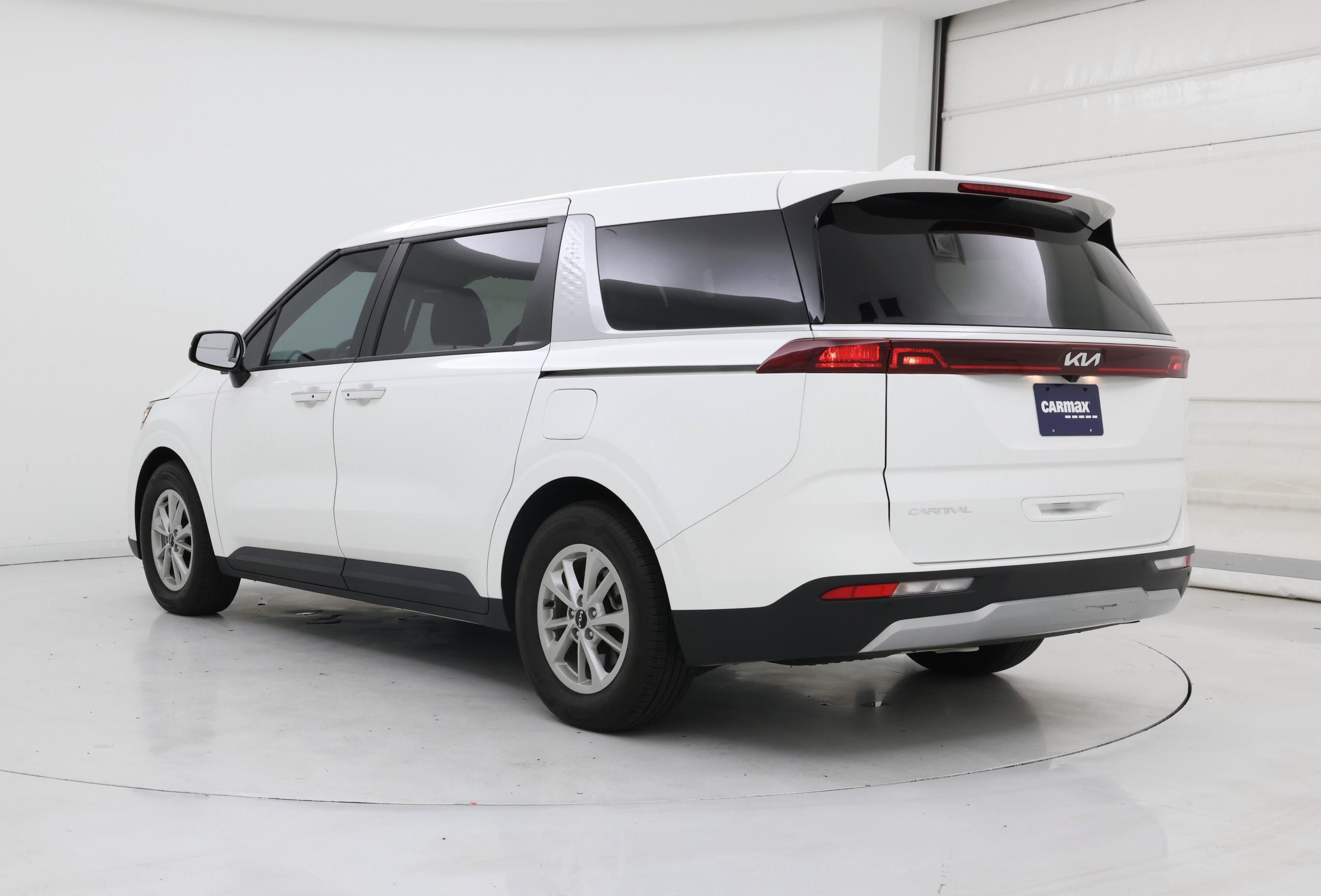 Thumbnail: 2024 Kia Carnival - 2