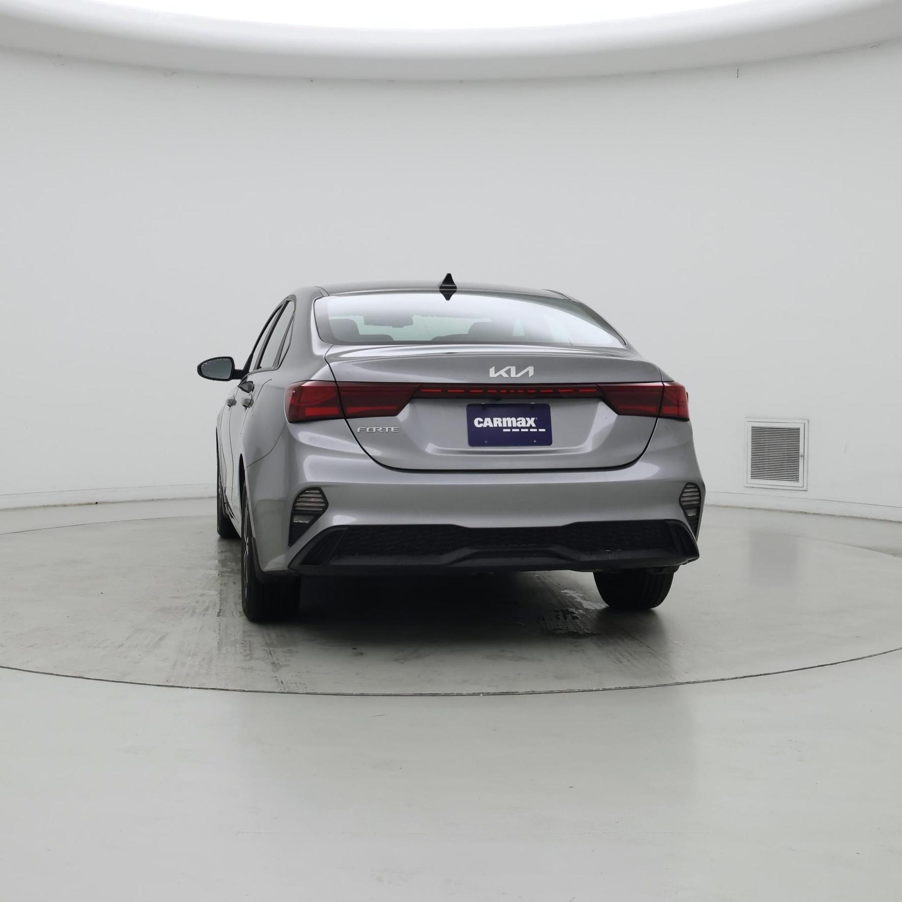 Thumbnail: 2024 Kia Forte - 6