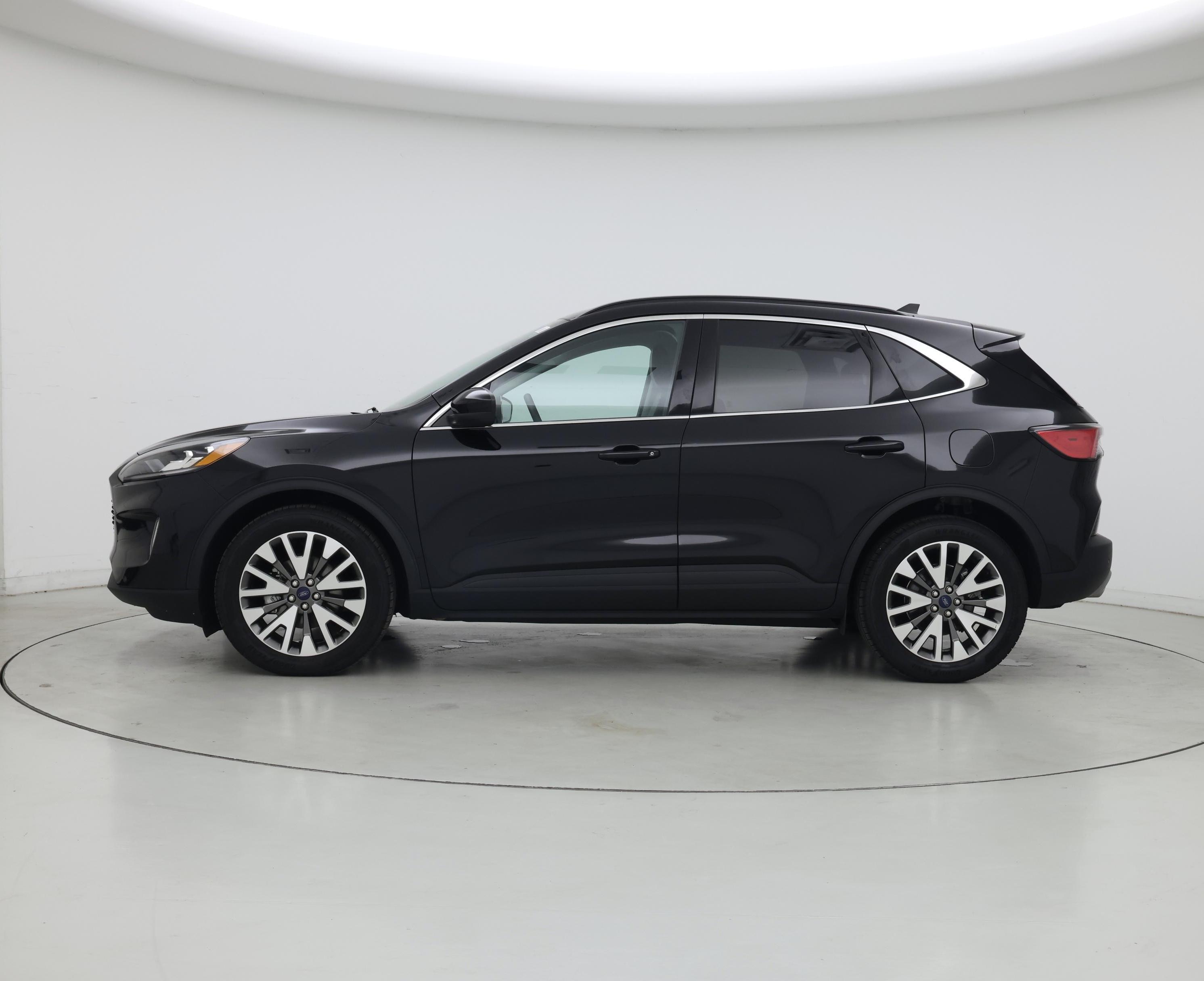 Thumbnail: 2022 Ford Escape - 3