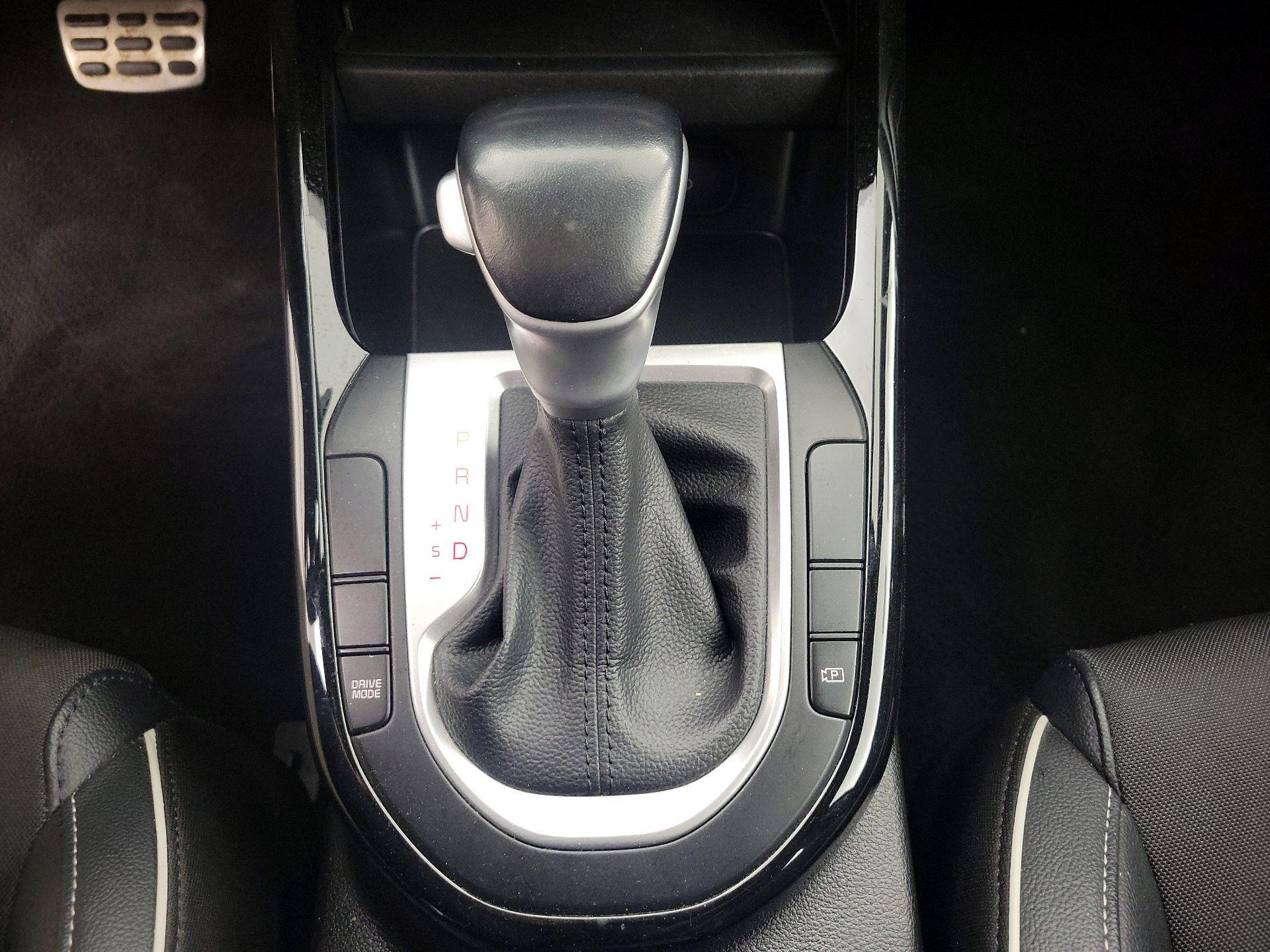 Thumbnail: 2023 Kia Forte - 18