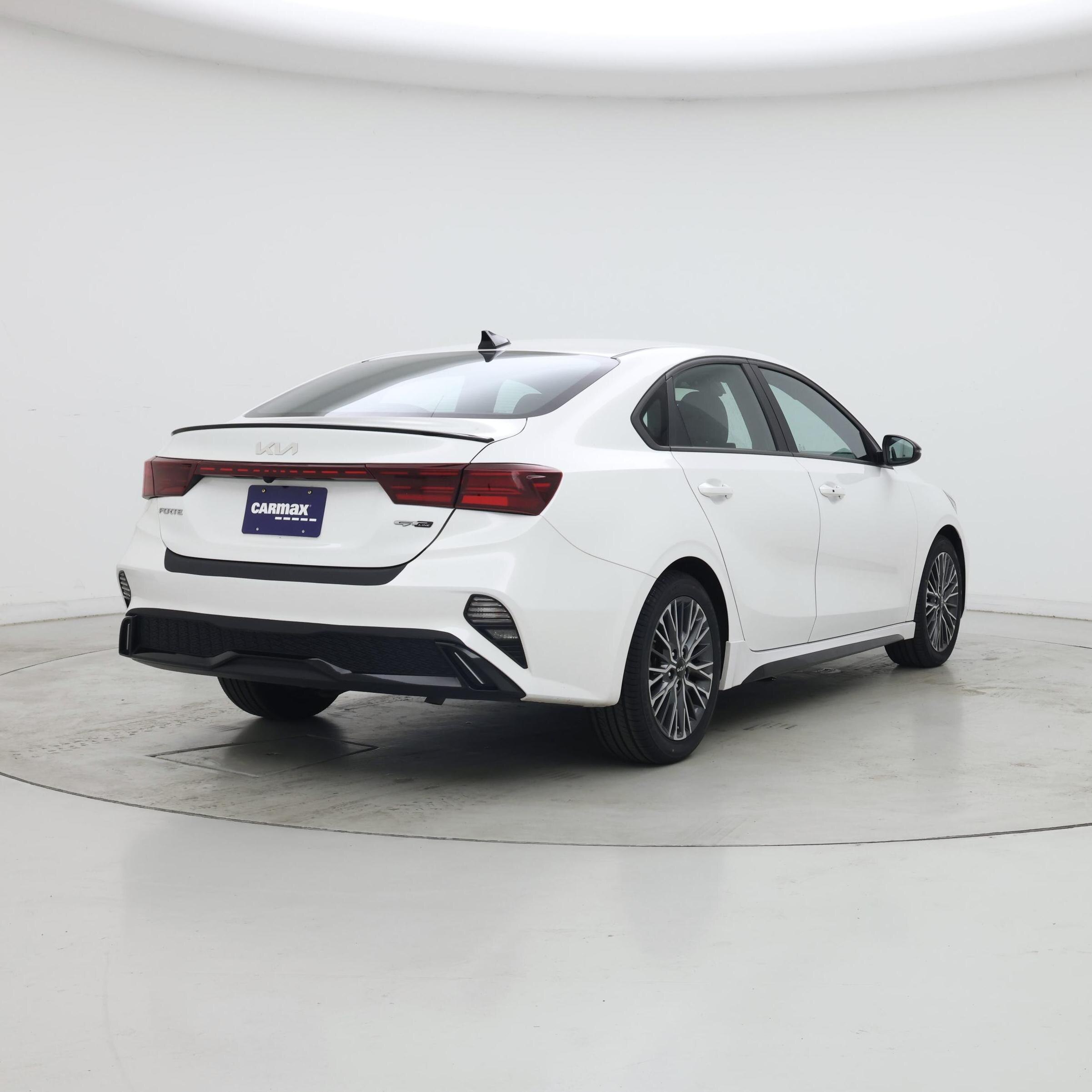 Thumbnail: 2023 Kia Forte - 8