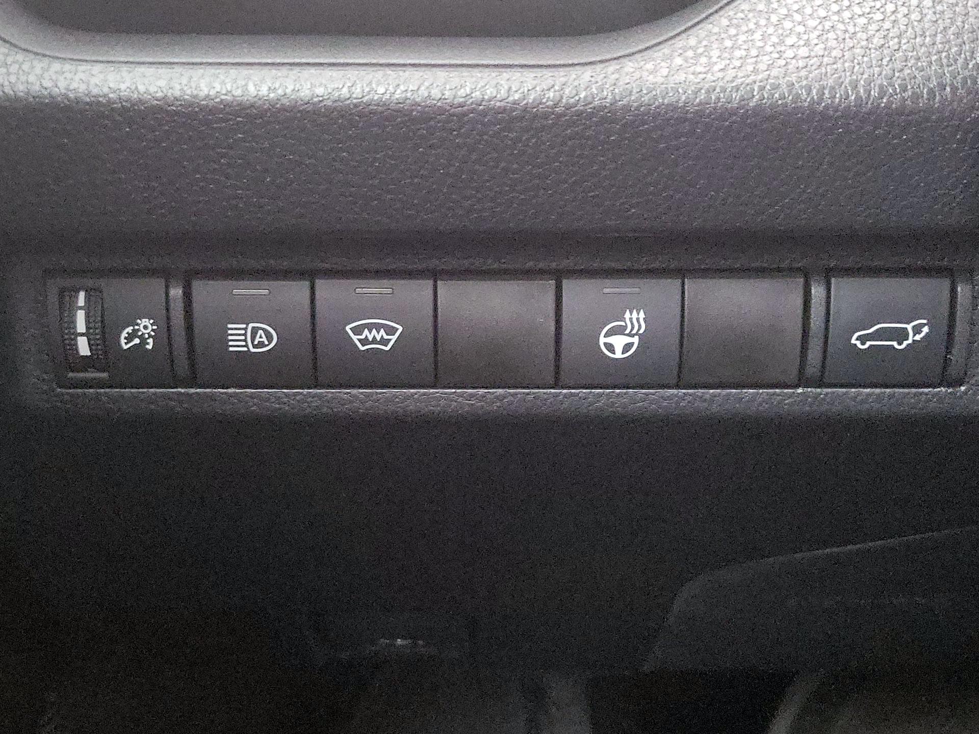 Thumbnail: 2023 Toyota RAV4 - 13