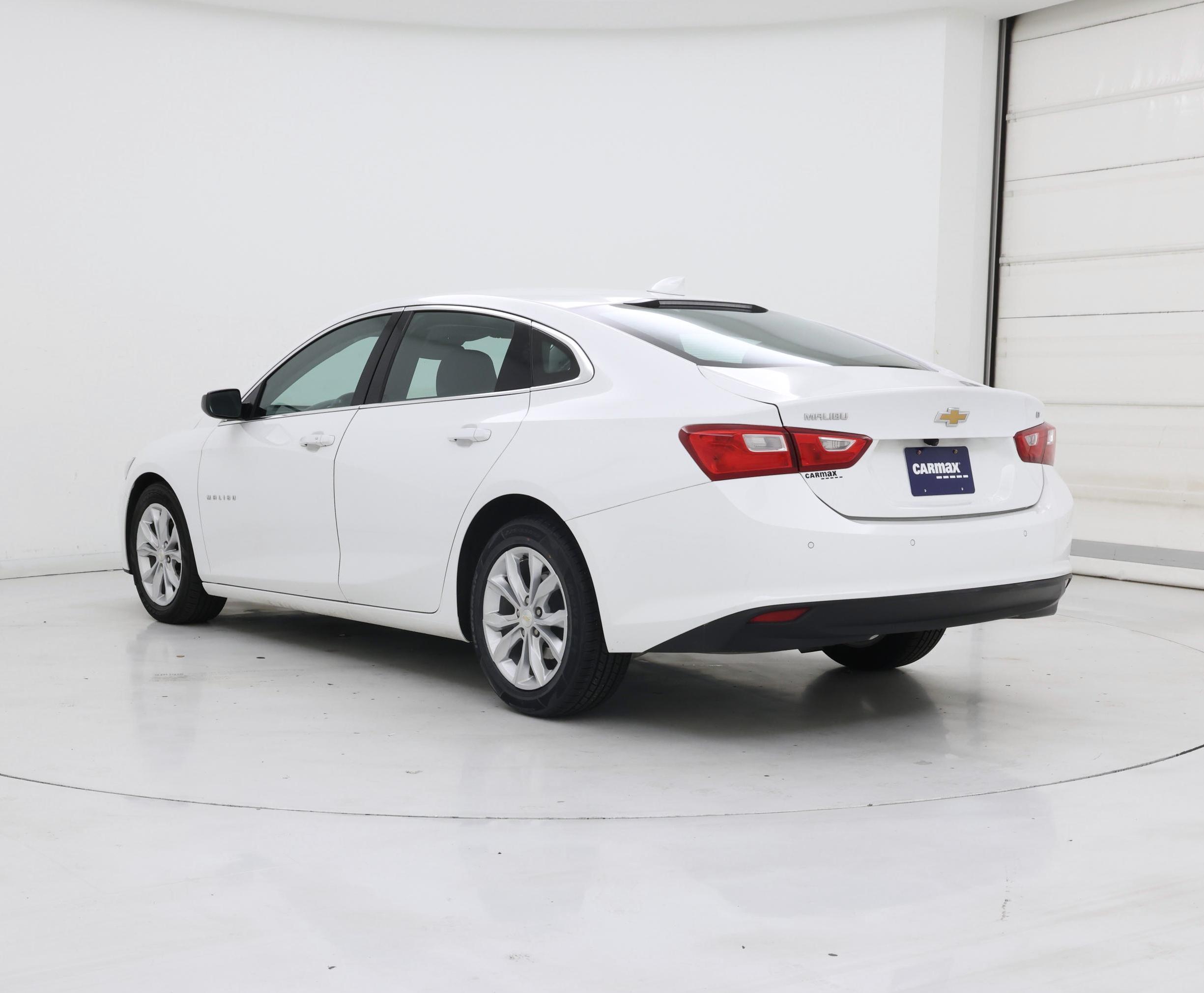 Thumbnail: 2024 Chevrolet Malibu - 2