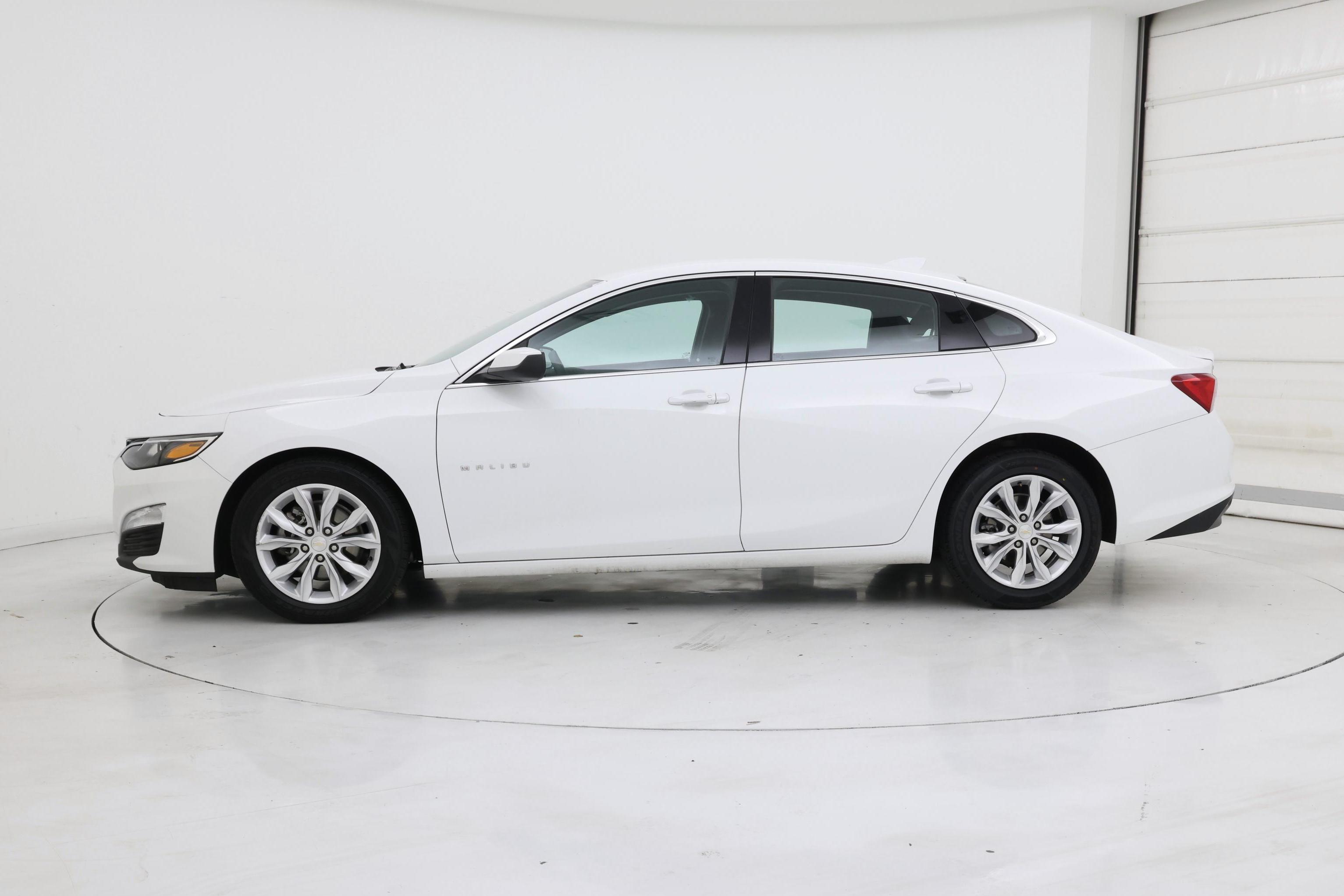 Thumbnail: 2024 Chevrolet Malibu - 3