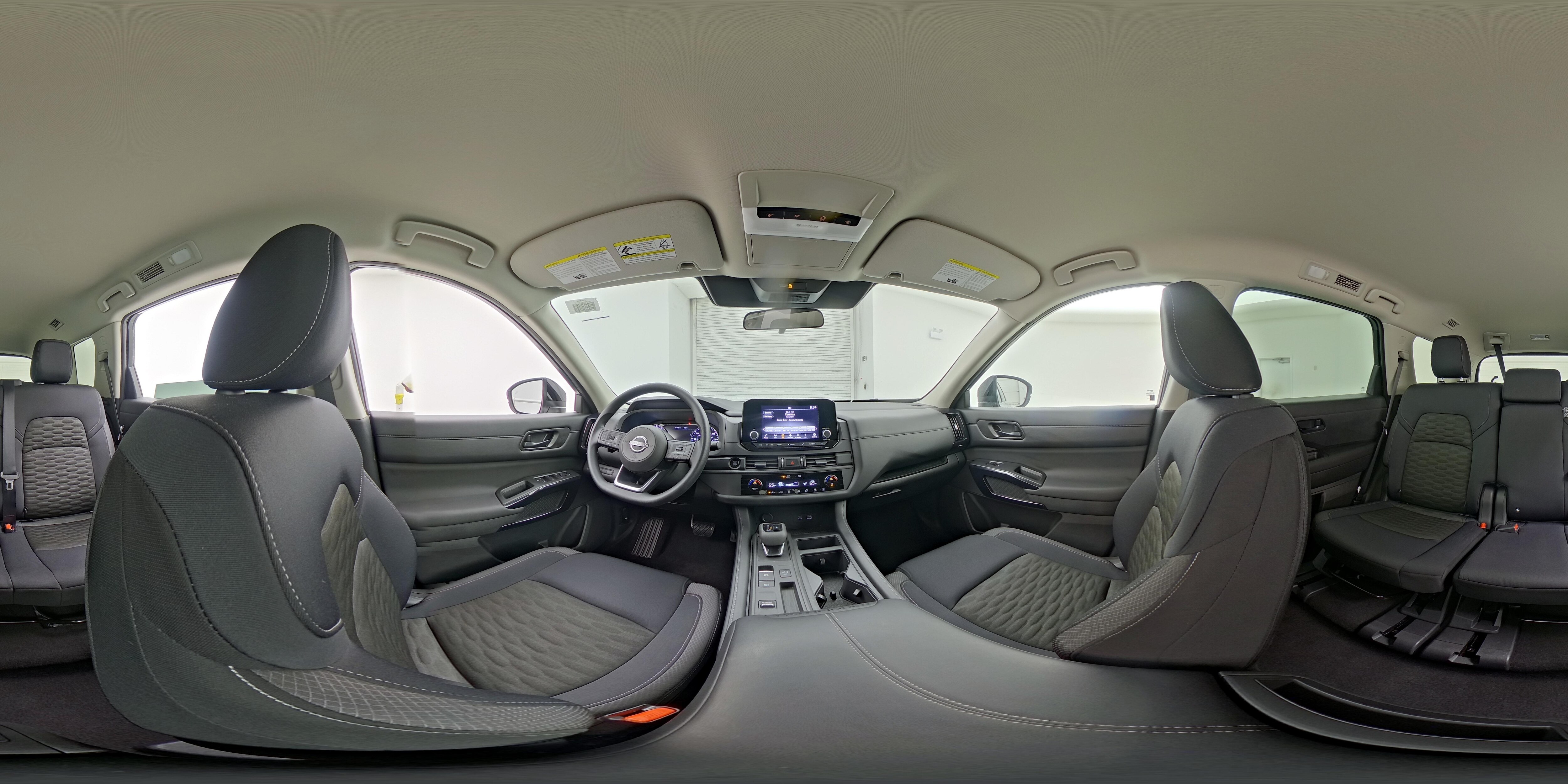 2025 Nissan Pathfinder S - Photo 26