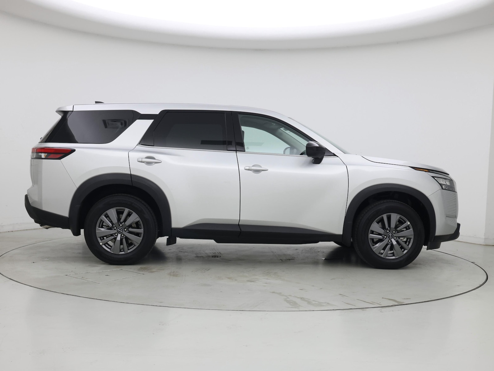 2025 Nissan Pathfinder S - Photo 8