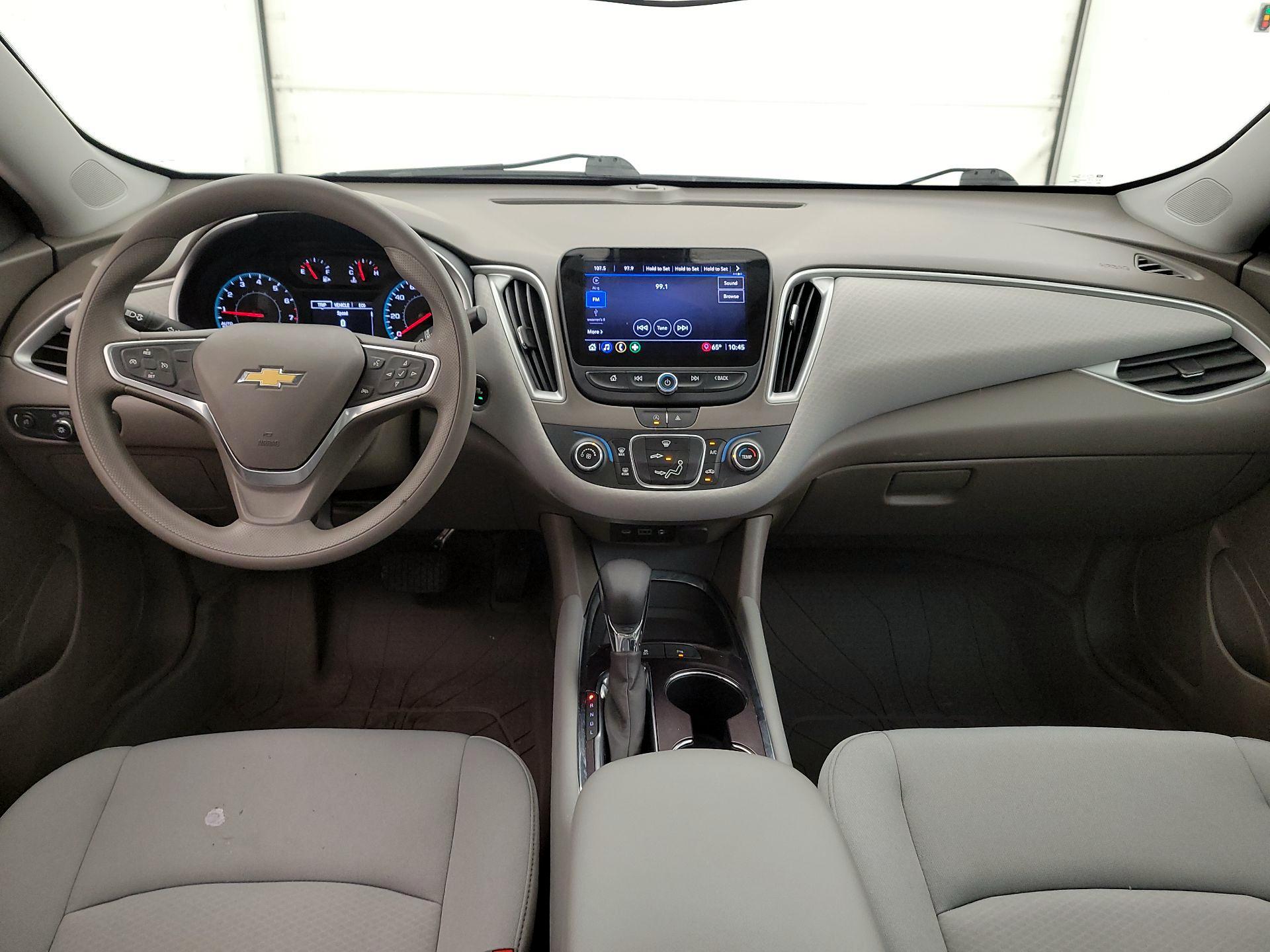 Thumbnail: 2022 Chevrolet Malibu - 9