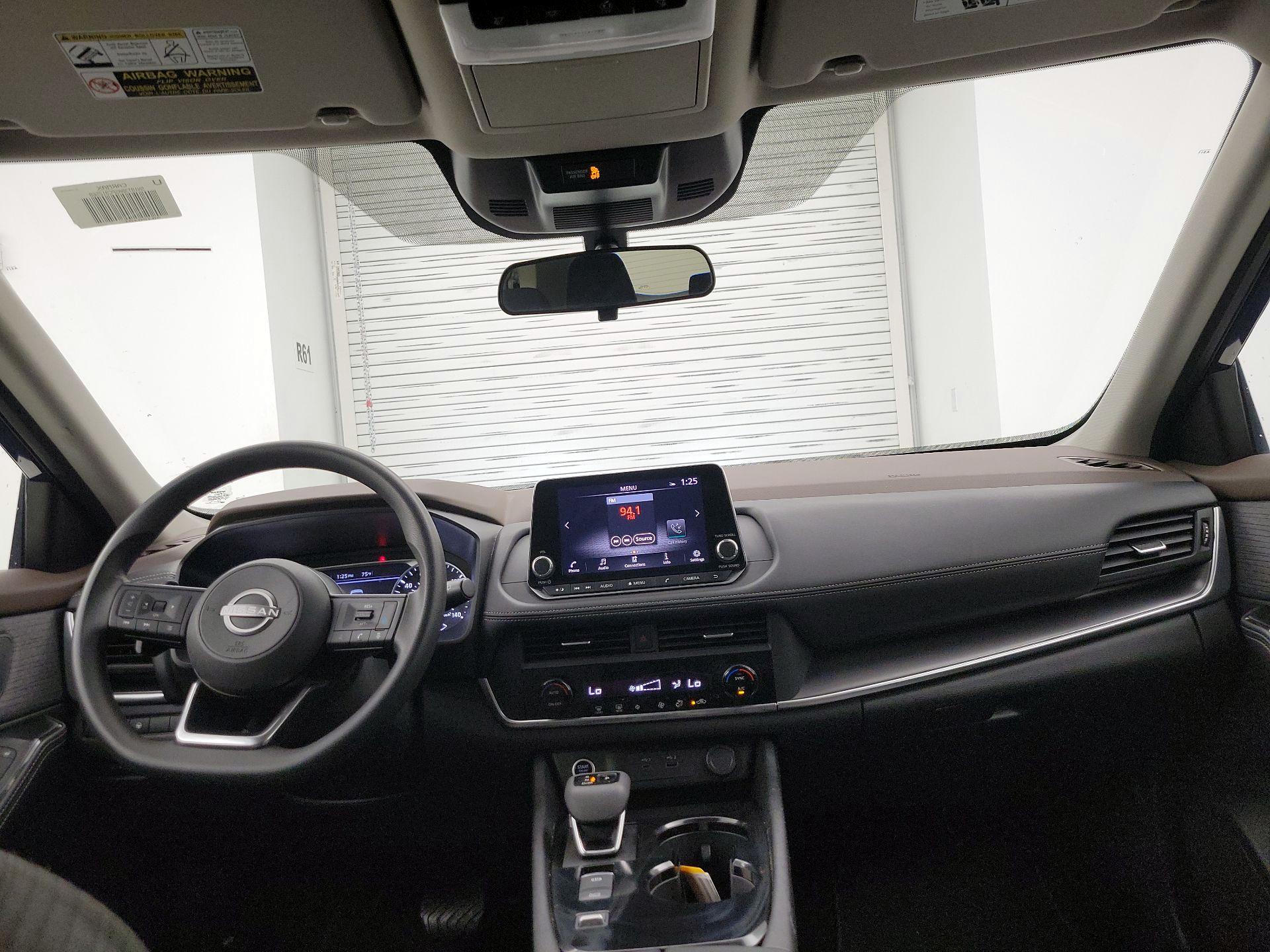 Thumbnail: 2023 Nissan Rogue - 9