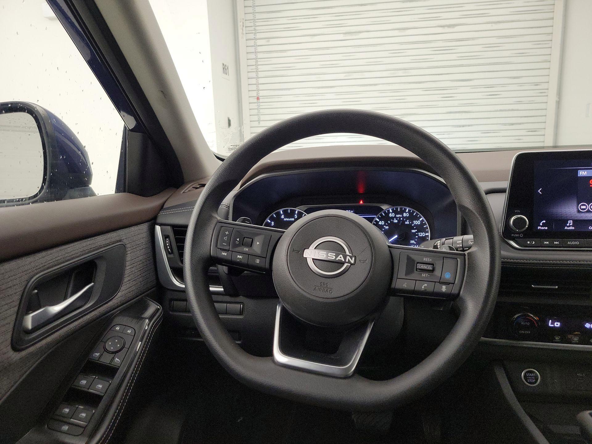Thumbnail: 2023 Nissan Rogue - 10