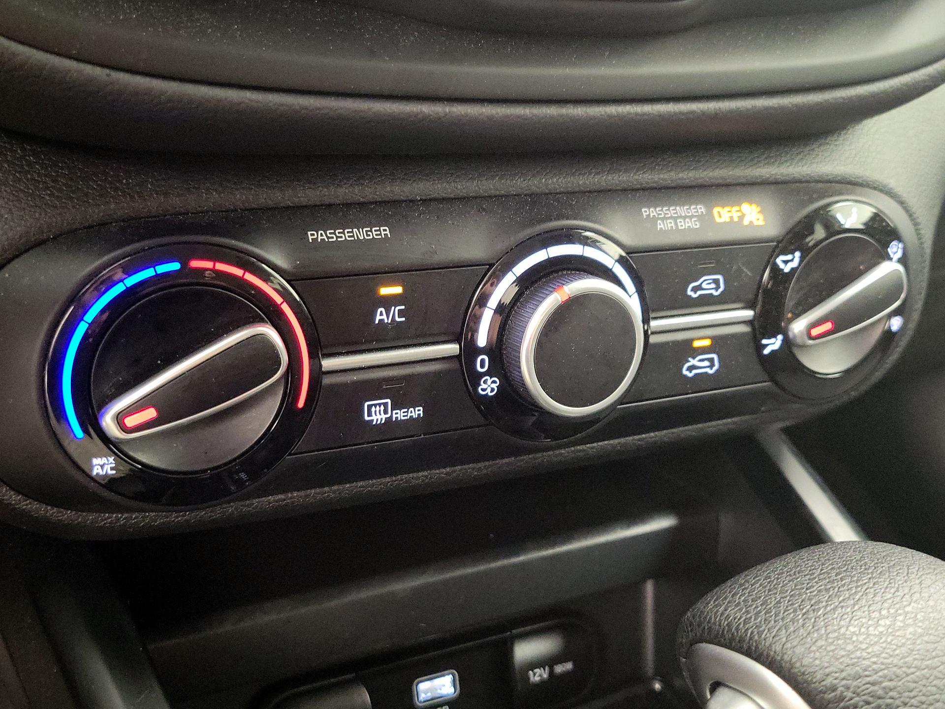 Thumbnail: 2025 Kia Soul - 16