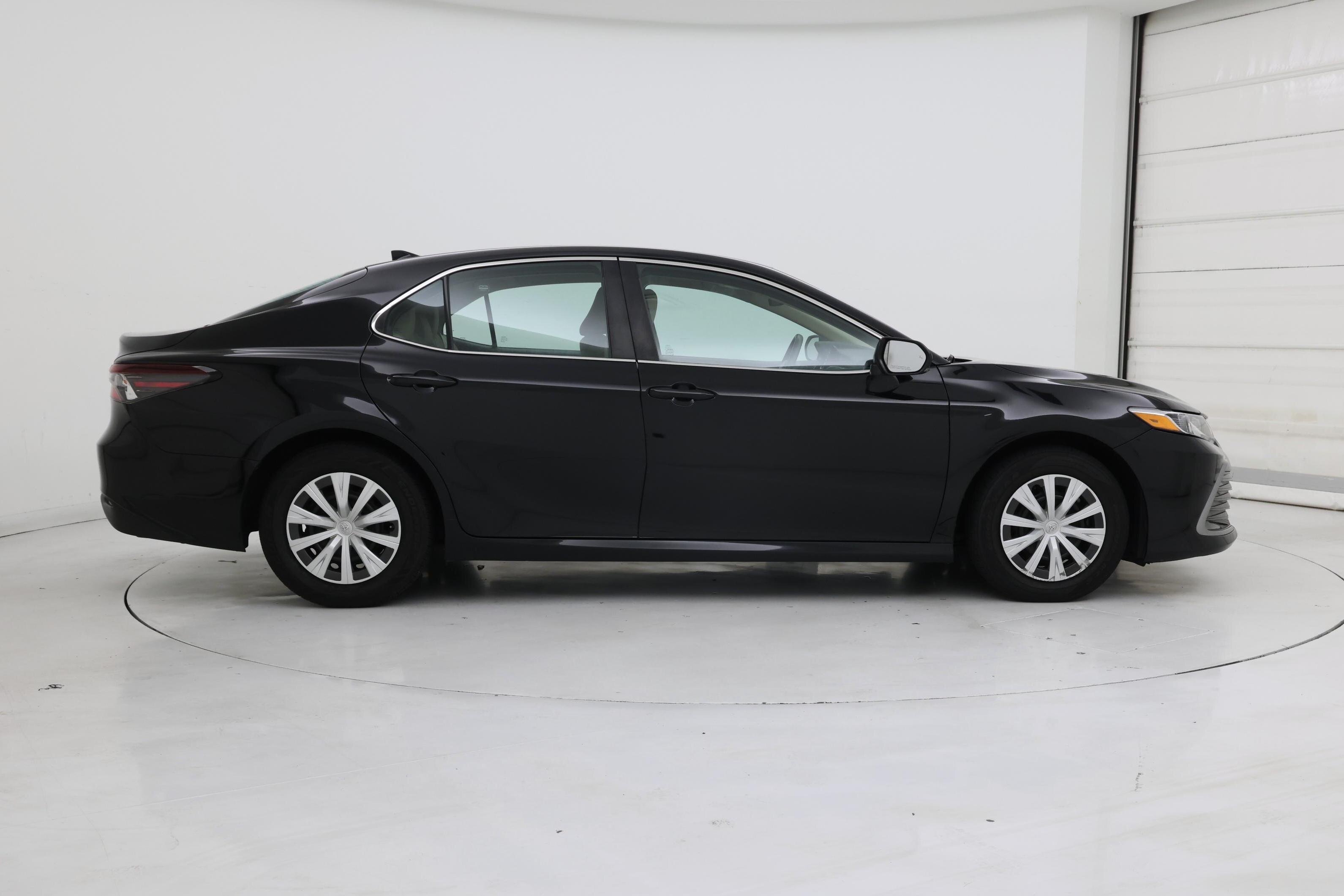 Thumbnail: 2022 Toyota Camry - 7
