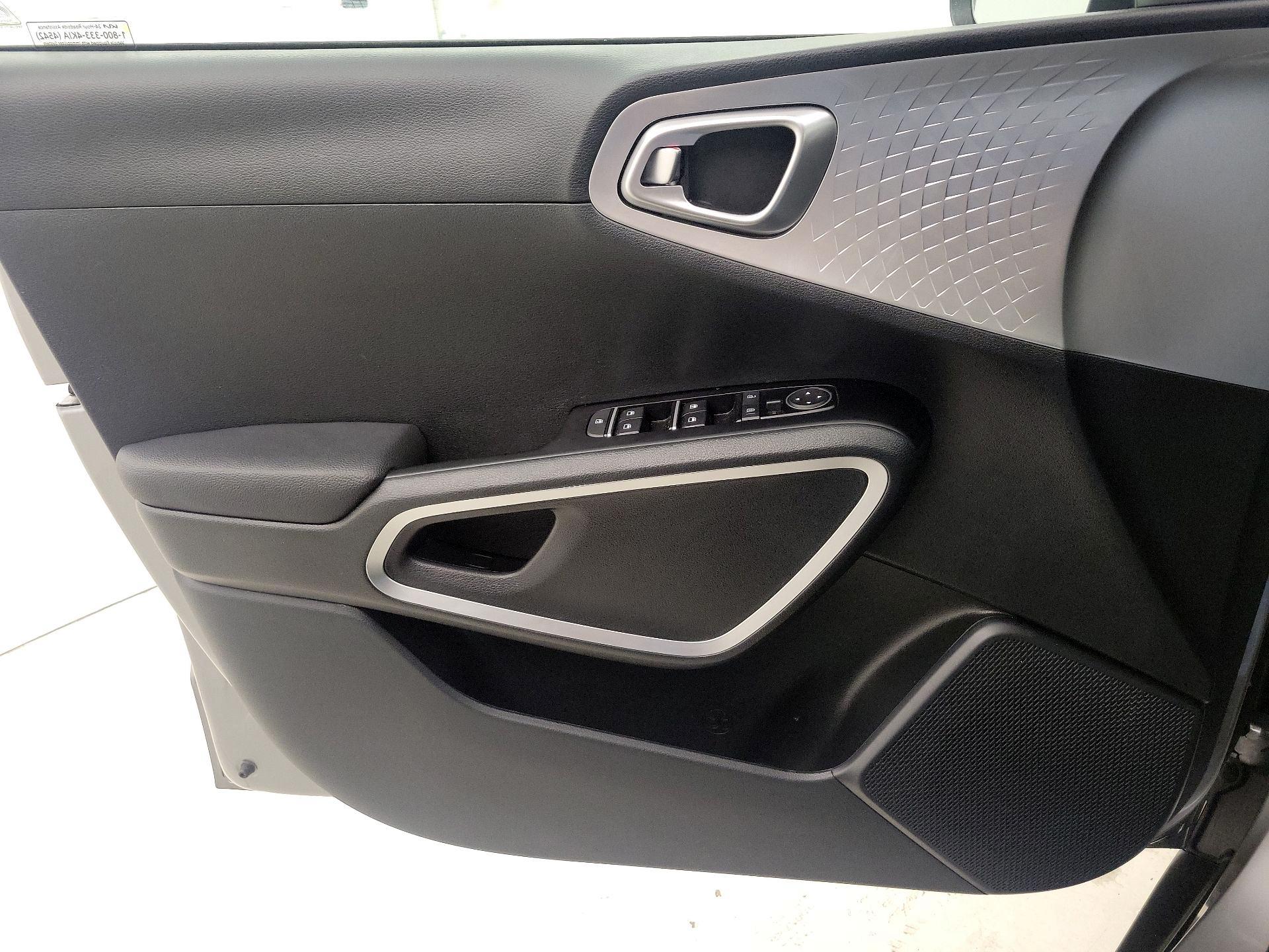 Thumbnail: 2025 Kia Soul - 12