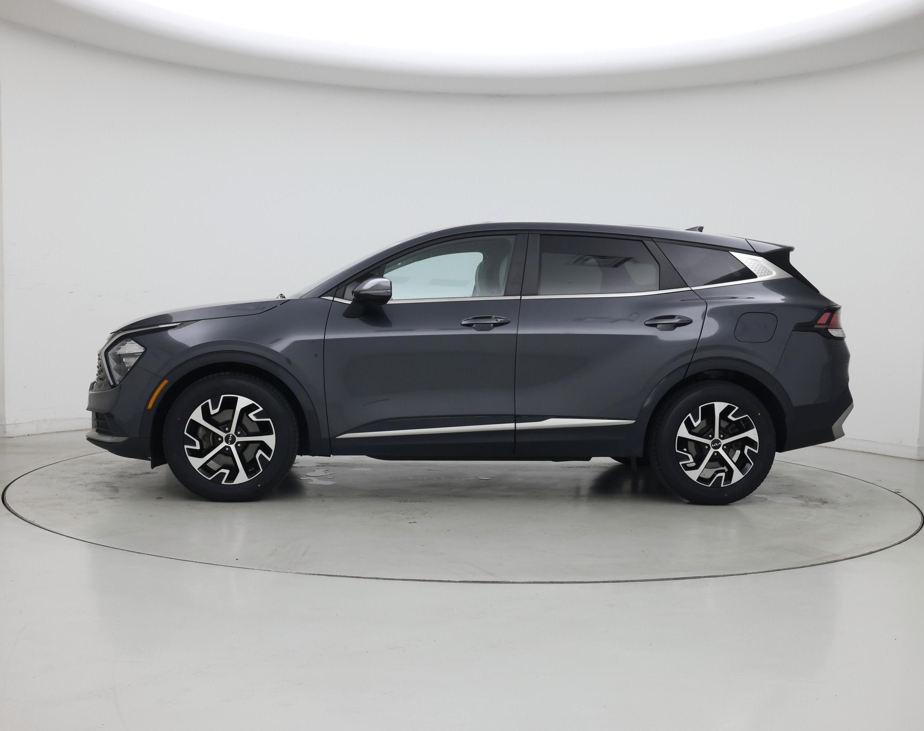 Thumbnail: 2023 Kia Sportage - 3