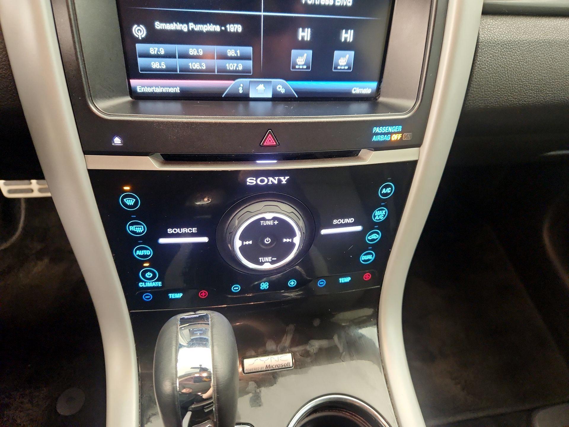 Thumbnail: 2014 Ford Edge - 16