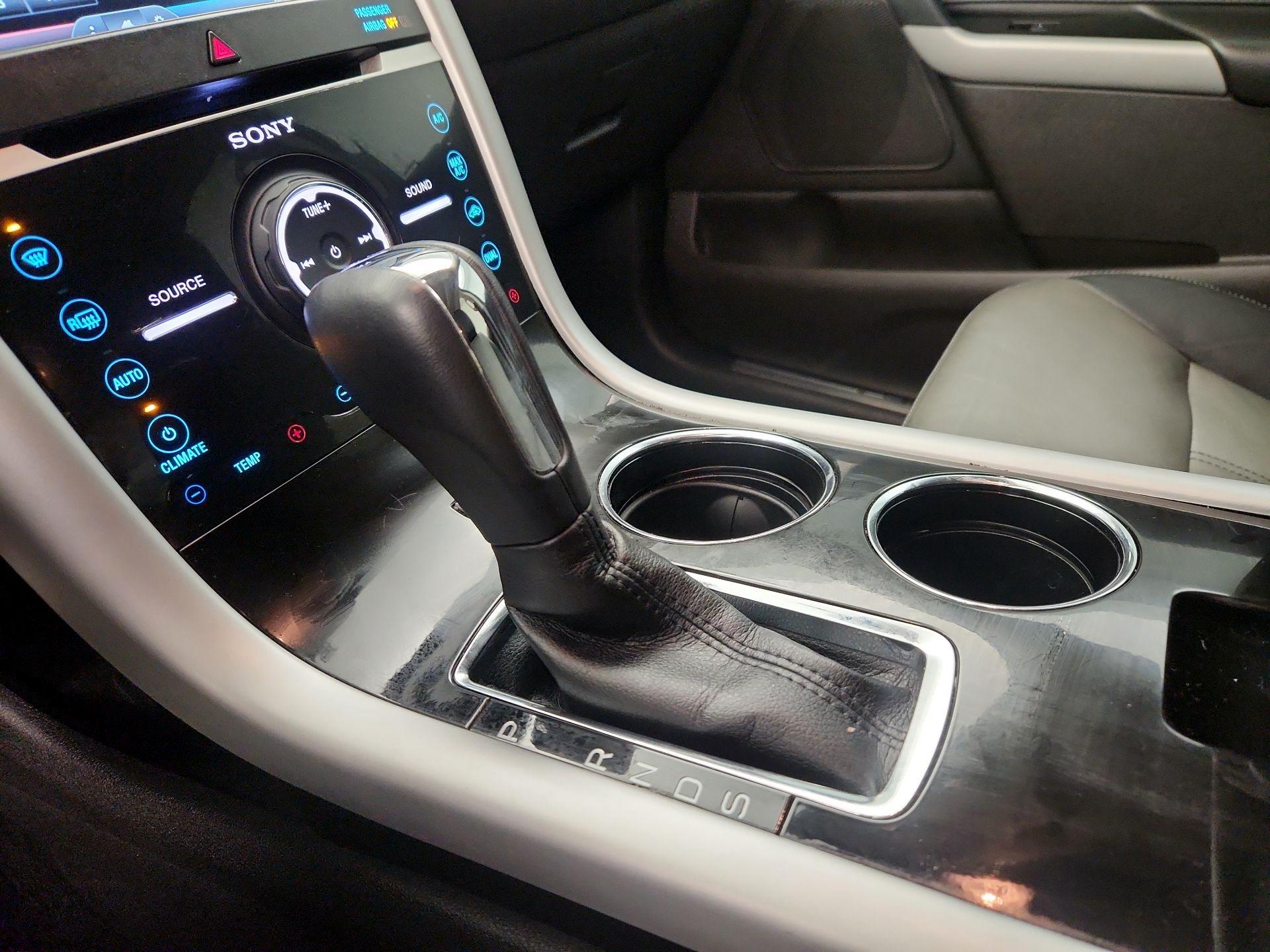 Thumbnail: 2014 Ford Edge - 17