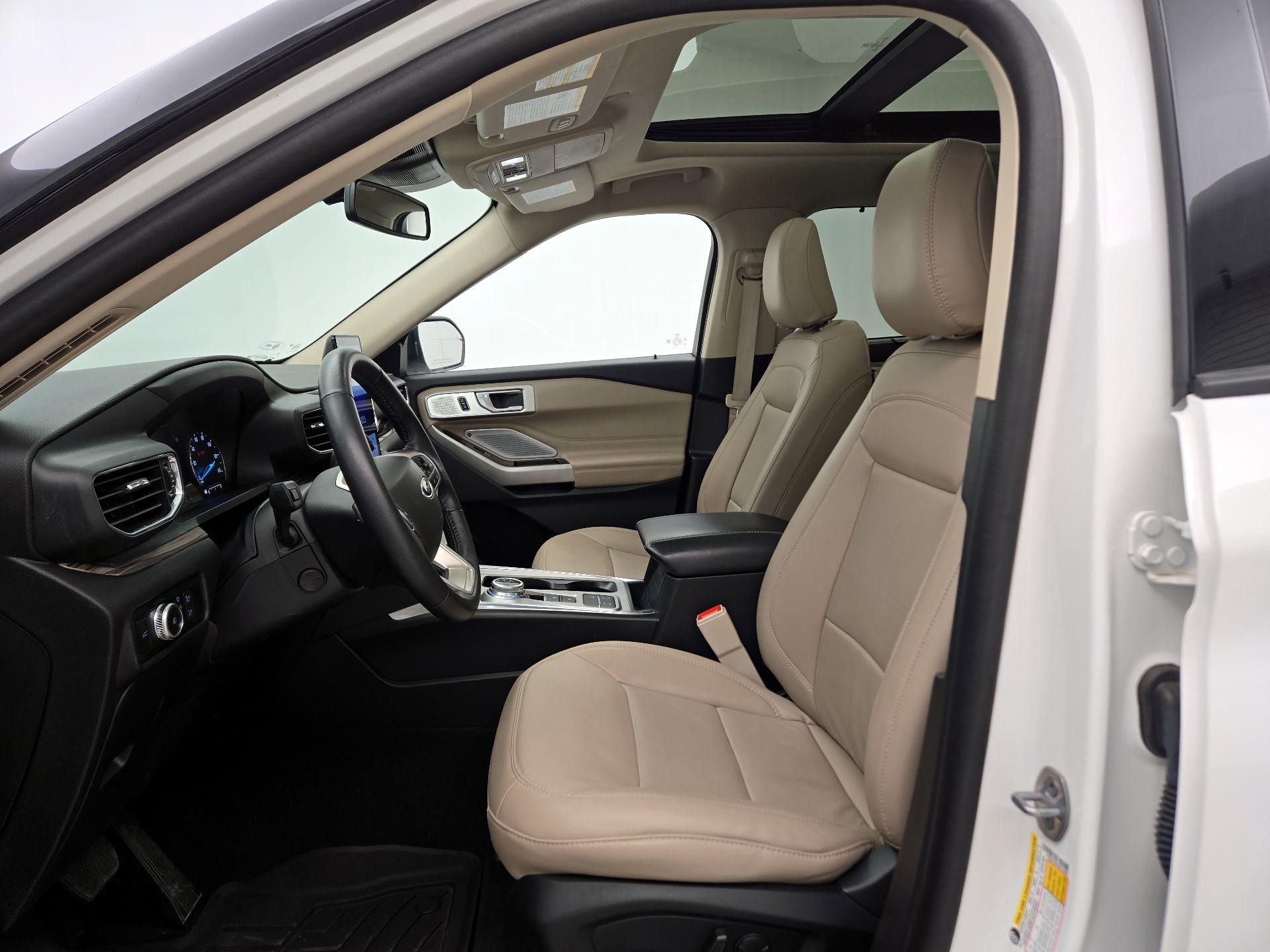 Thumbnail: 2022 Ford Explorer - 11