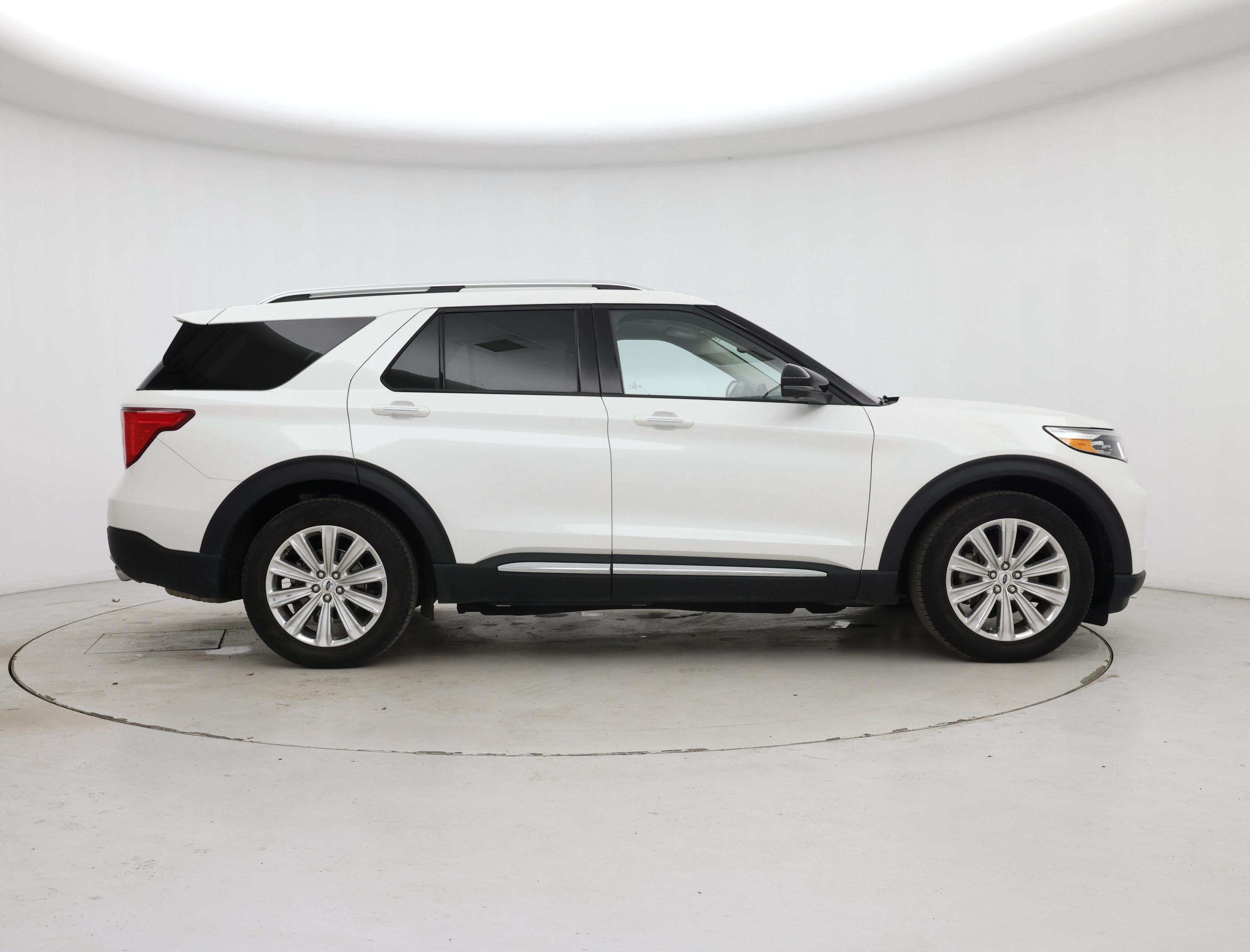 Thumbnail: 2022 Ford Explorer - 7