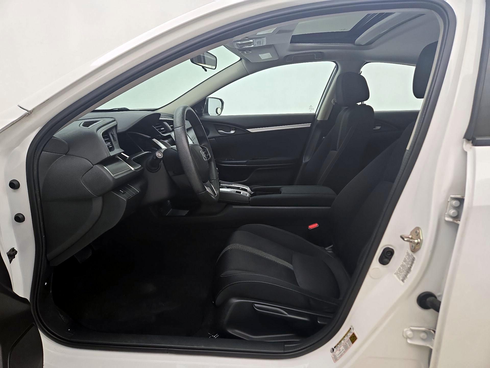 Thumbnail: 2016 Honda Civic - 11