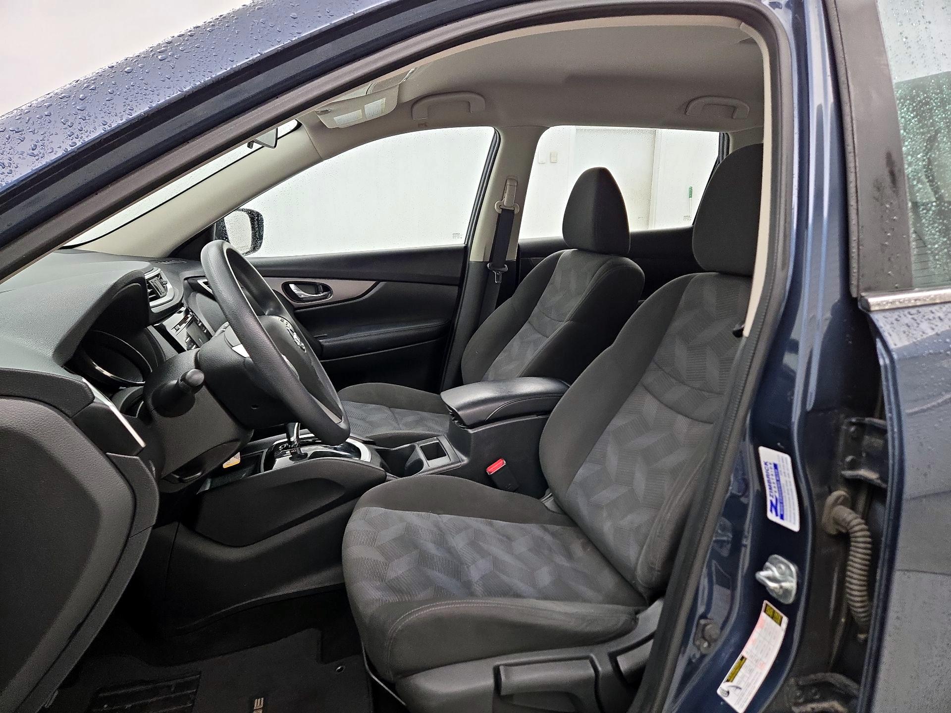 Thumbnail: 2016 Nissan Rogue - 11