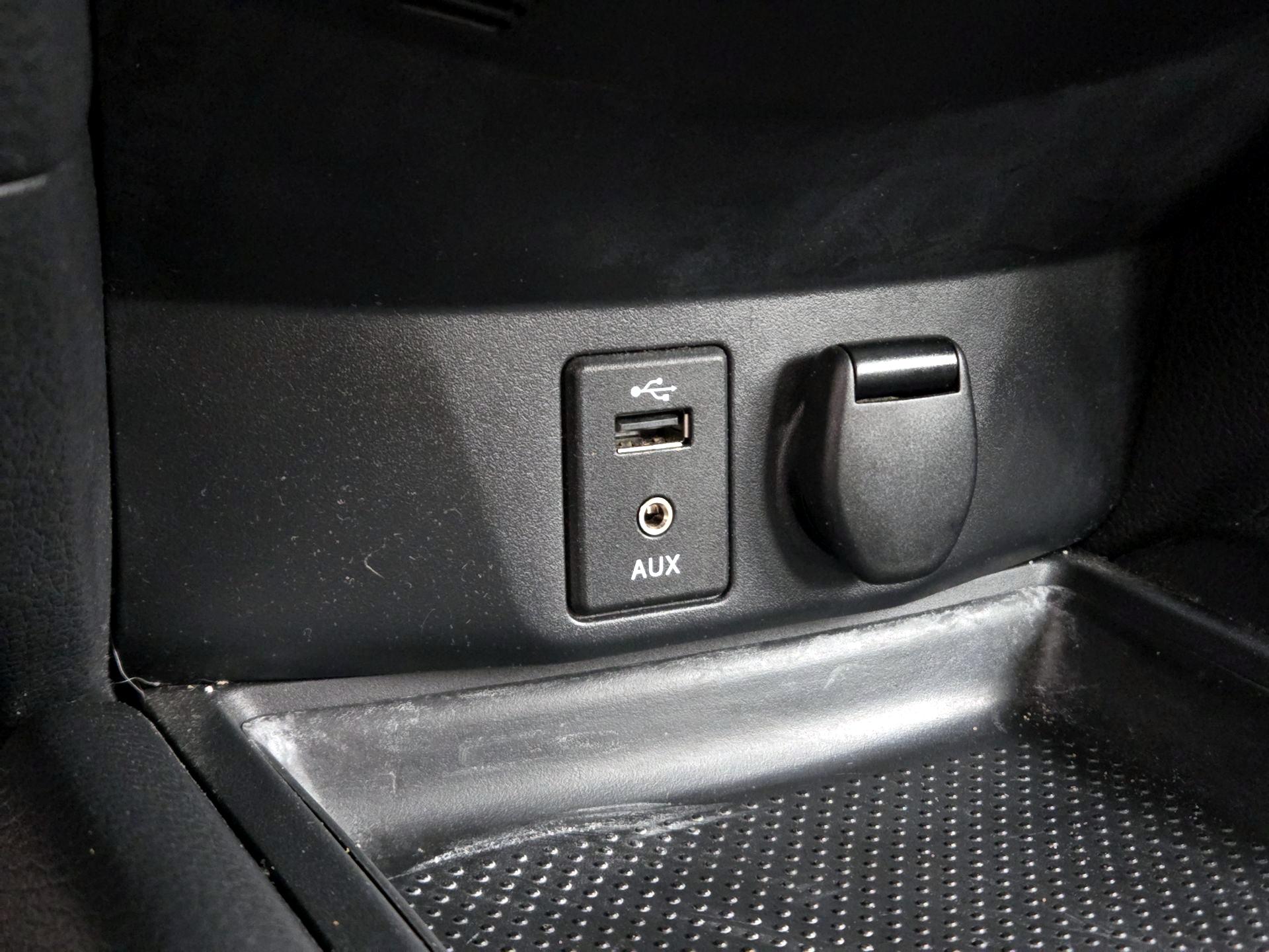 Thumbnail: 2016 Nissan Rogue - 18