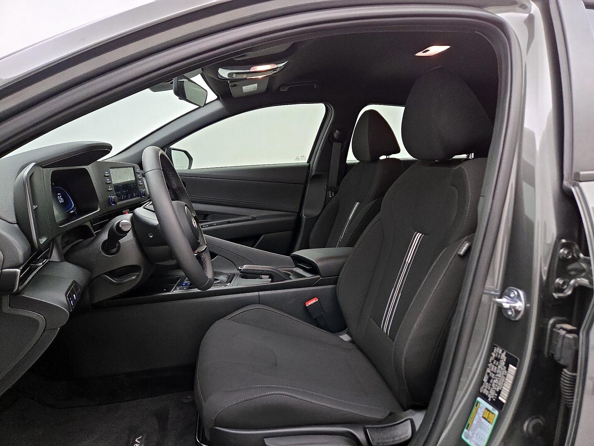 Thumbnail: 2025 Hyundai Elantra - 11