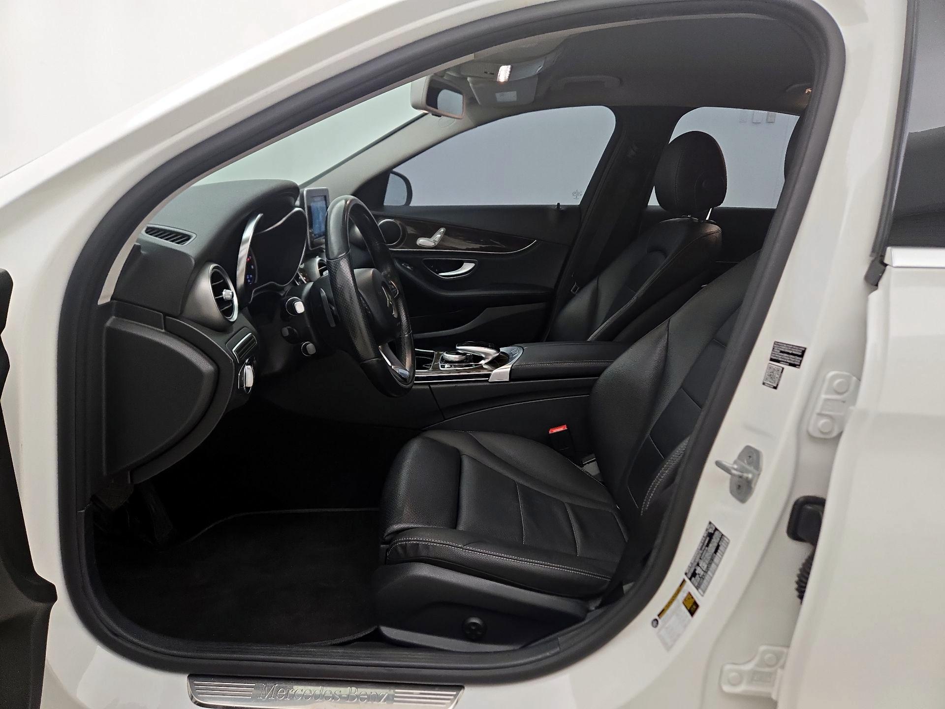 Thumbnail: 2015 Mercedes-Benz C-Class - 11