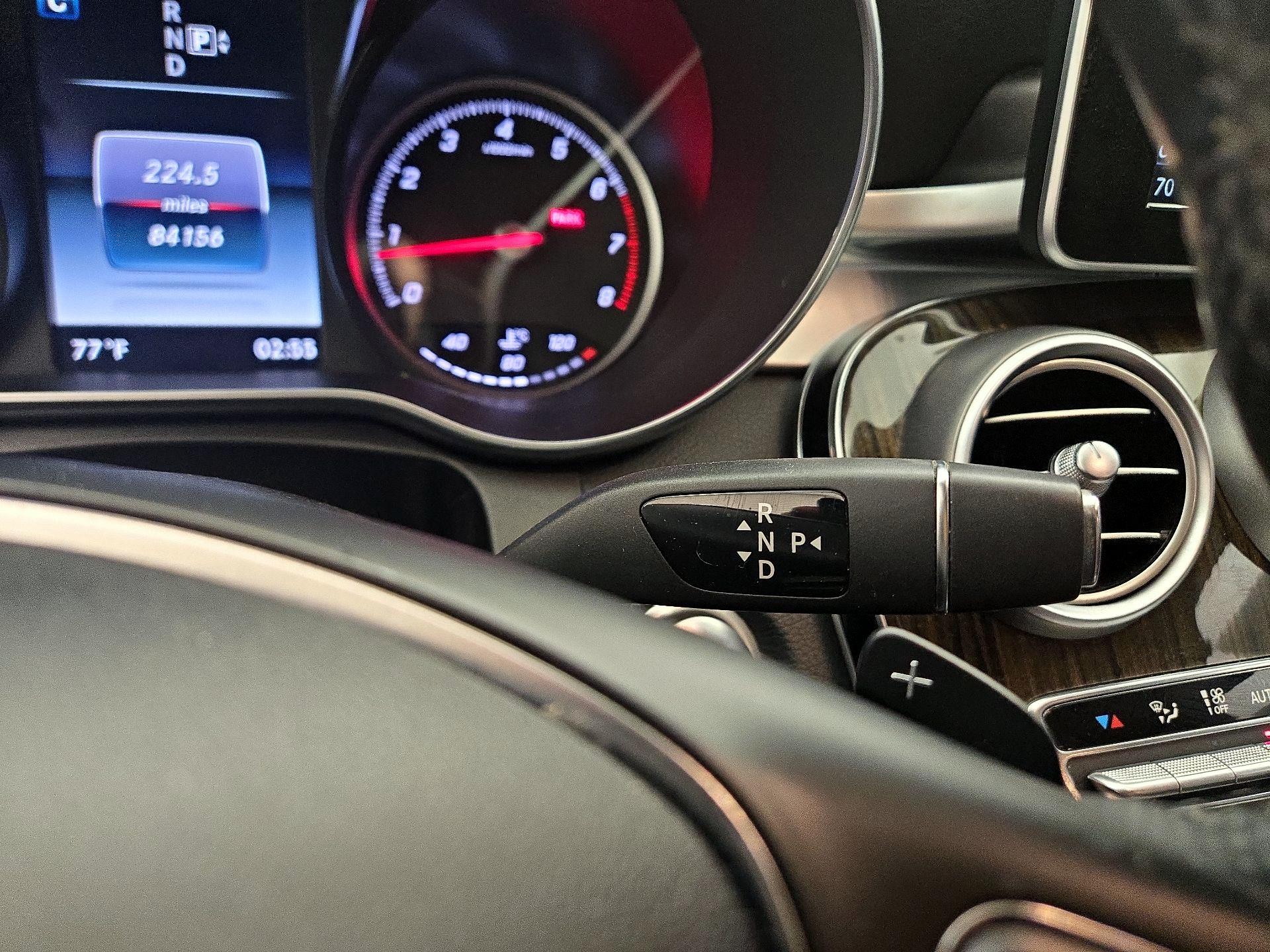 Thumbnail: 2015 Mercedes-Benz C-Class - 18