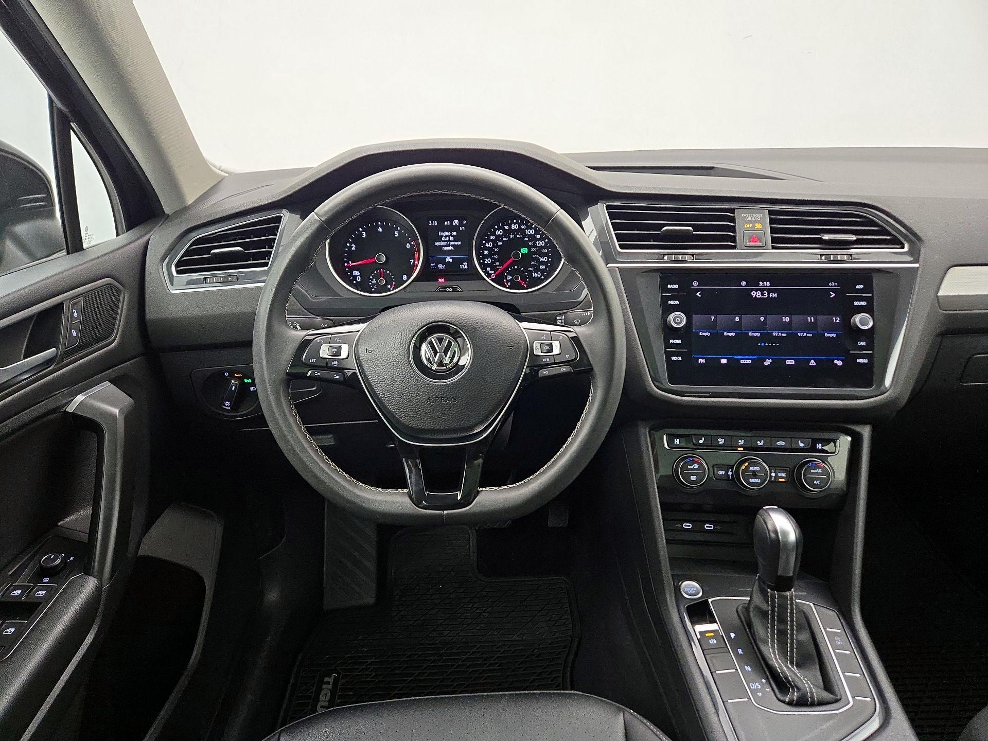 Thumbnail: 2021 Volkswagen Tiguan - 10