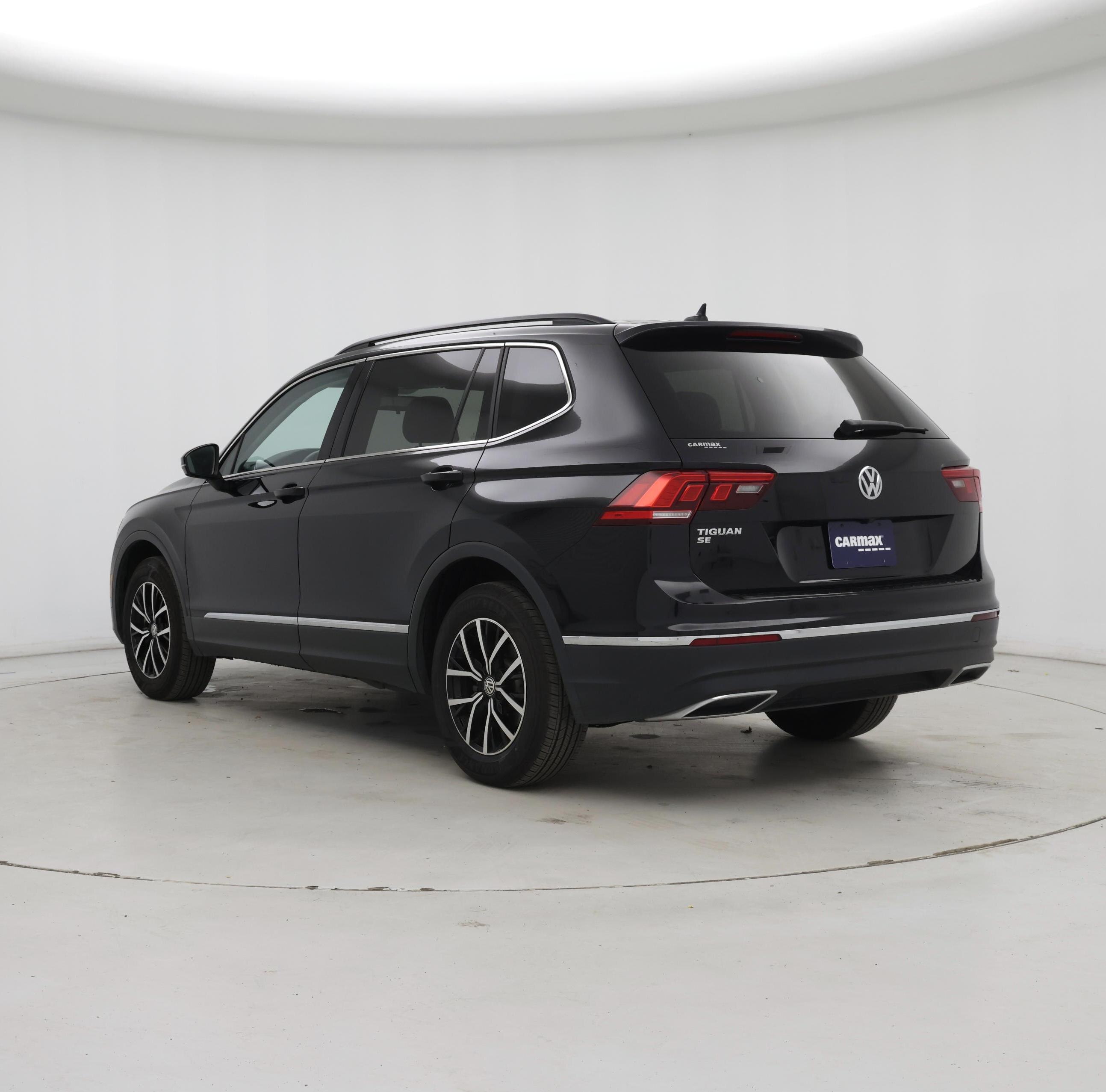 Thumbnail: 2021 Volkswagen Tiguan - 2