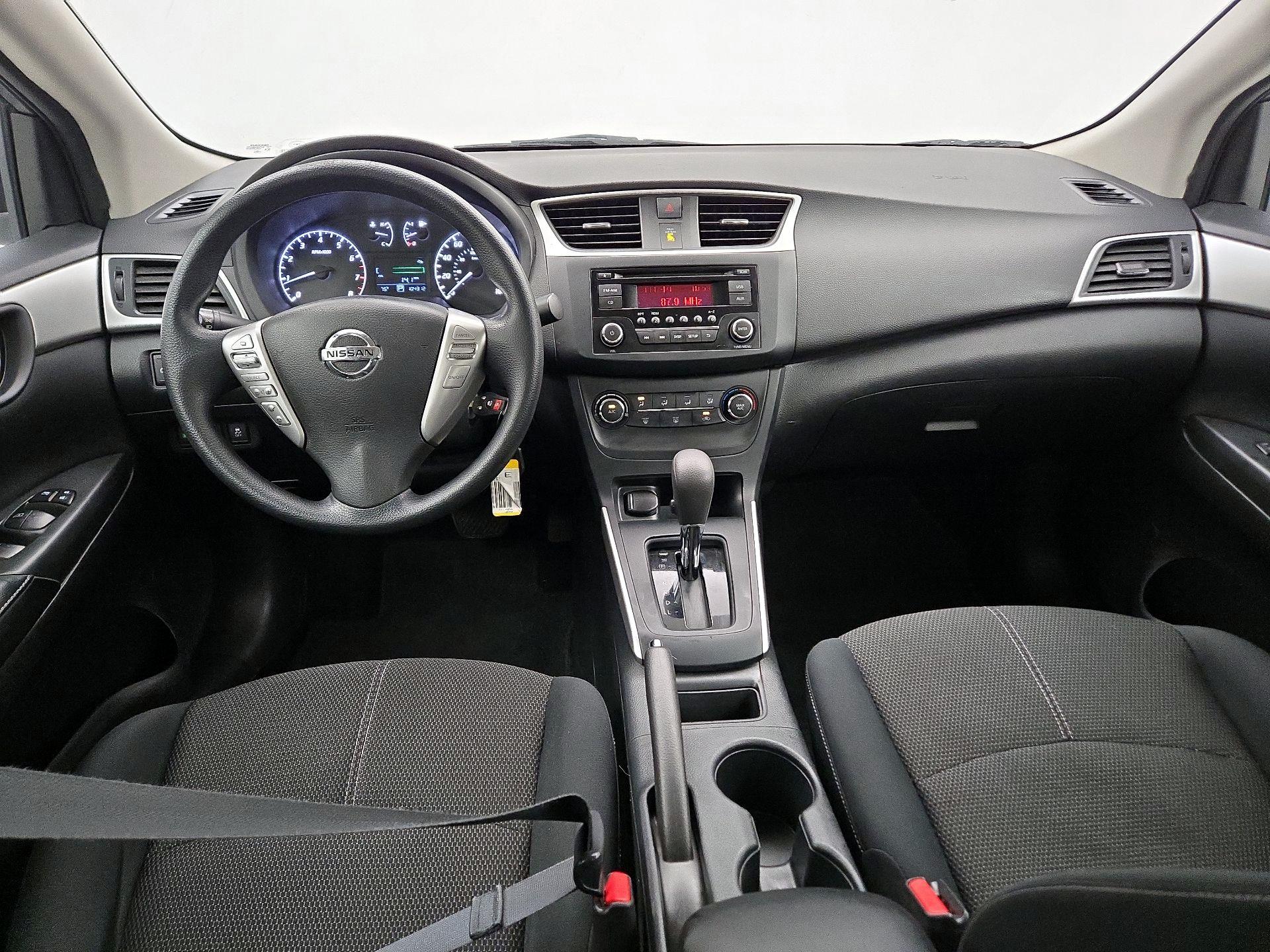 Thumbnail: 2017 Nissan Sentra - 9