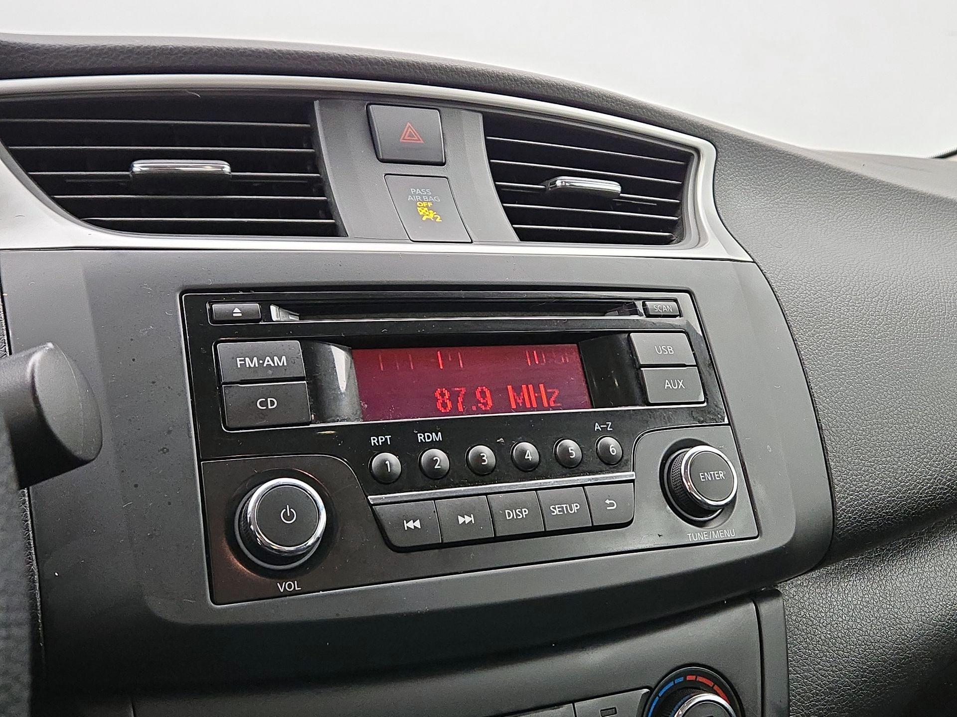 Thumbnail: 2017 Nissan Sentra - 14