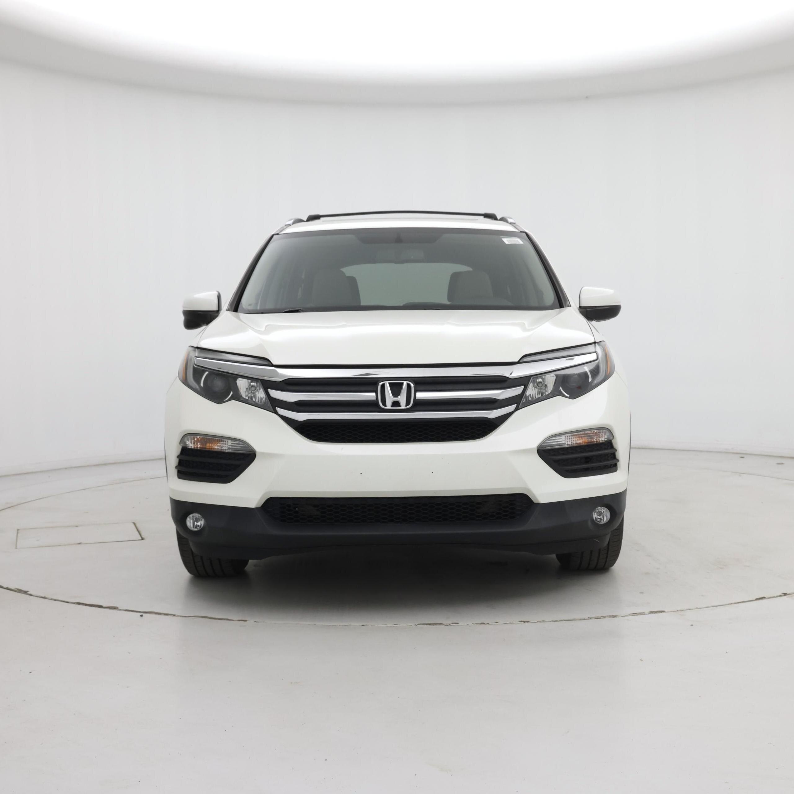 Thumbnail: 2017 Honda Pilot - 5