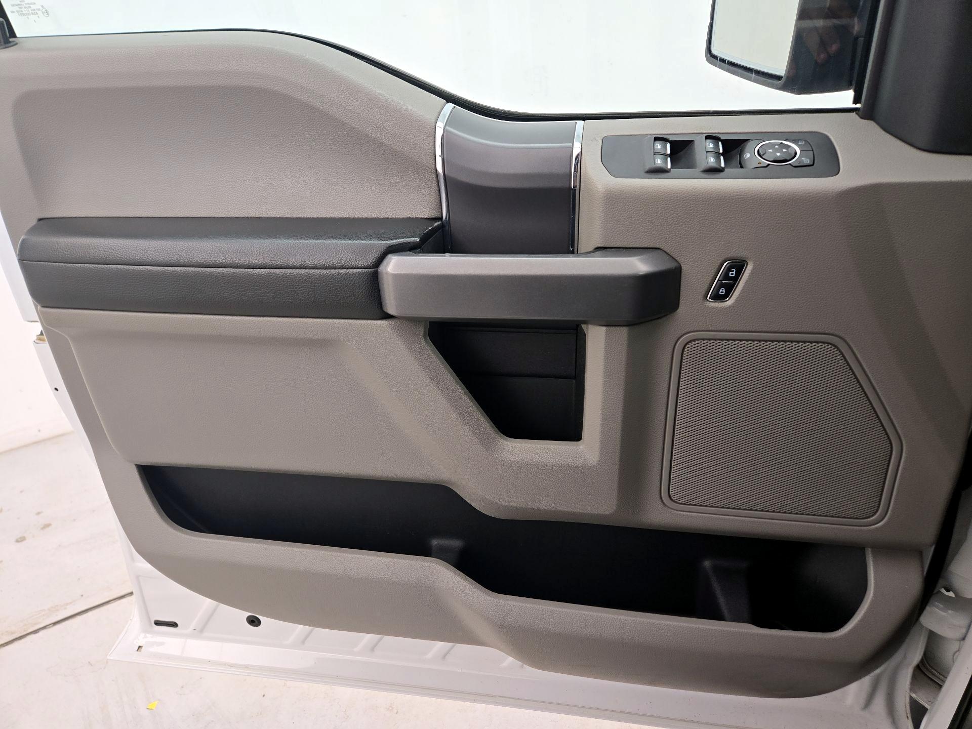 Thumbnail: 2015 Ford F-150 - 12