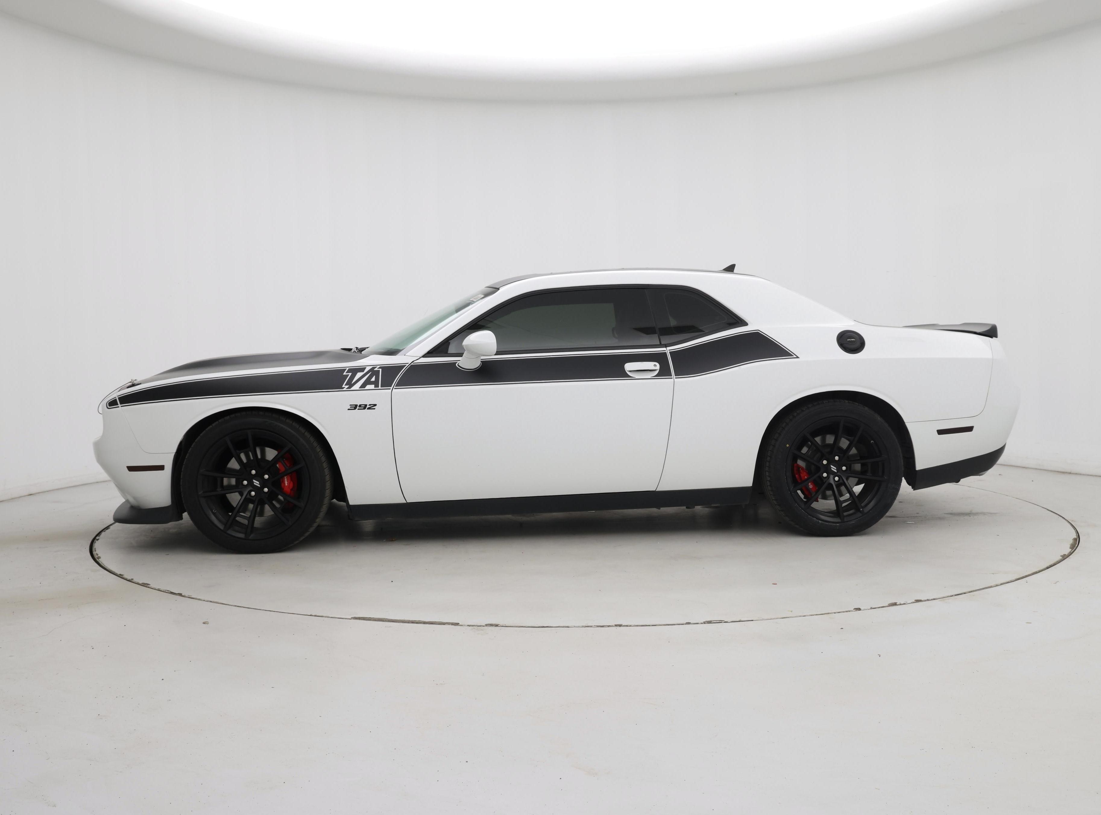 Thumbnail: 2021 Dodge Challenger - 3