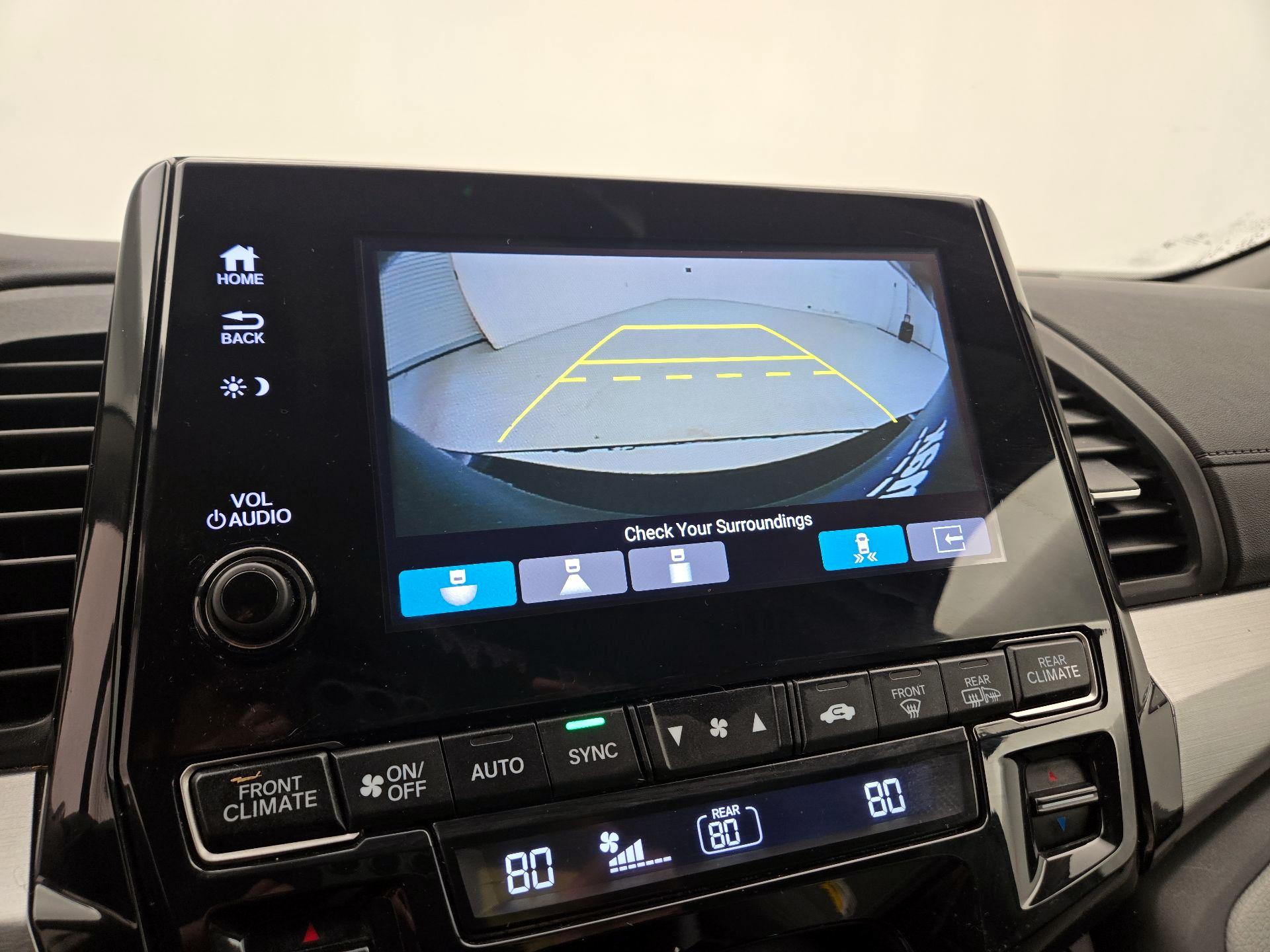 Thumbnail: 2018 Honda Odyssey - 15