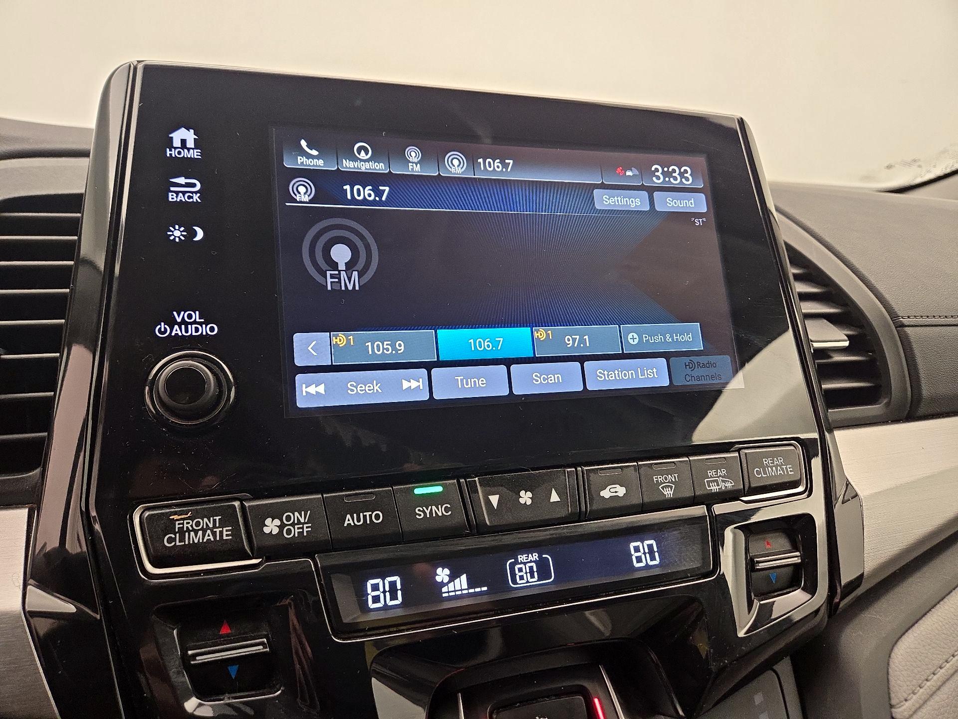 Thumbnail: 2018 Honda Odyssey - 16