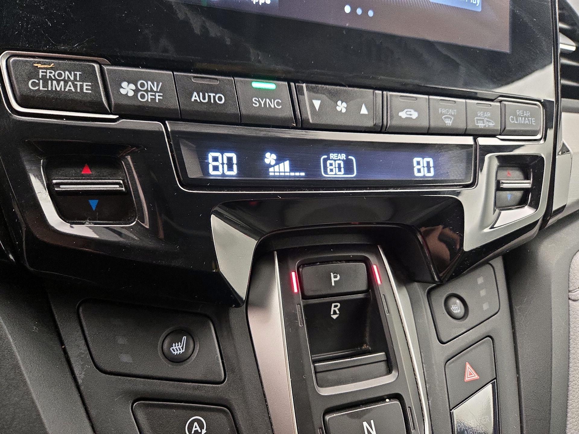 Thumbnail: 2018 Honda Odyssey - 17