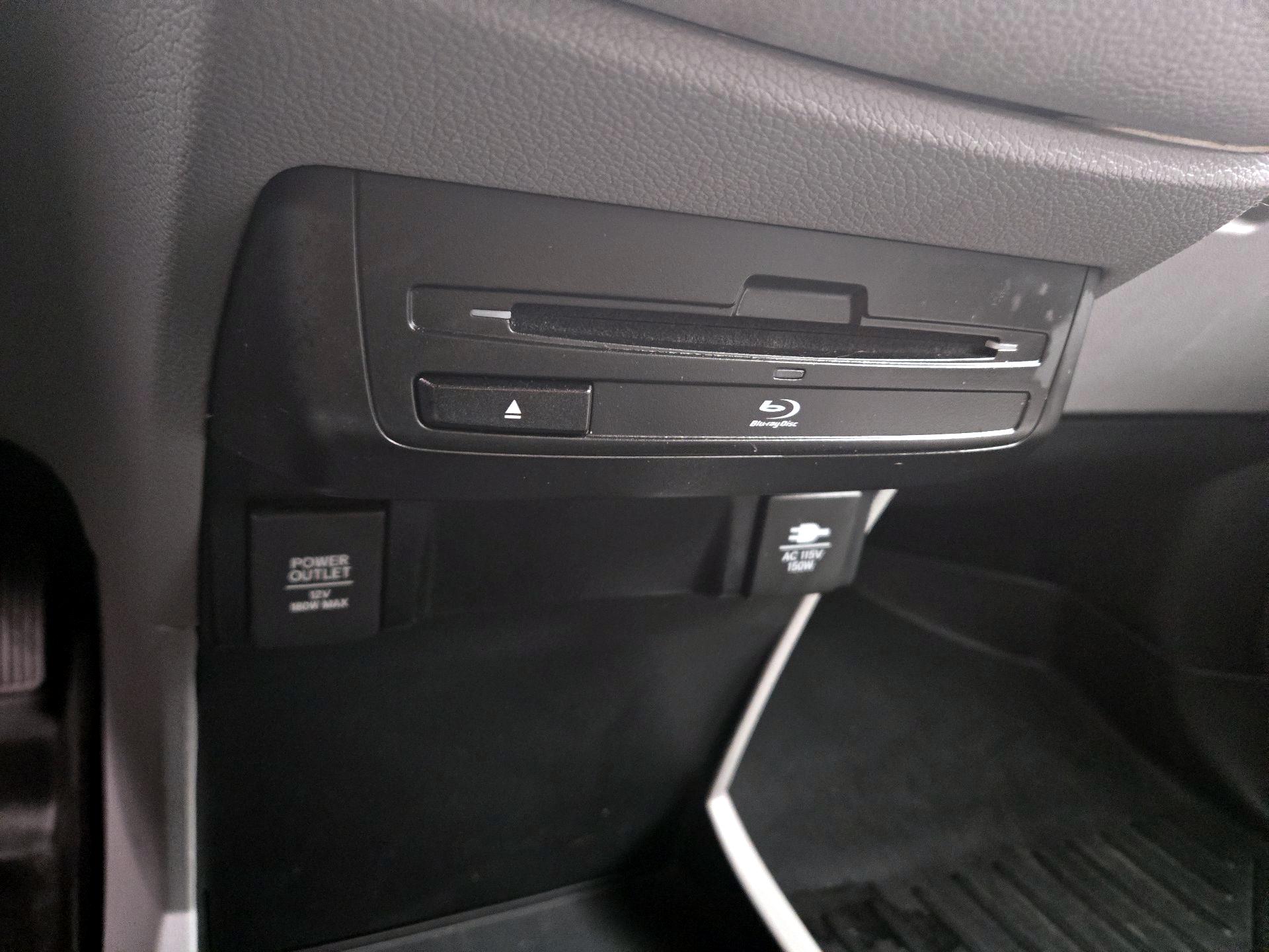 Thumbnail: 2018 Honda Odyssey - 19