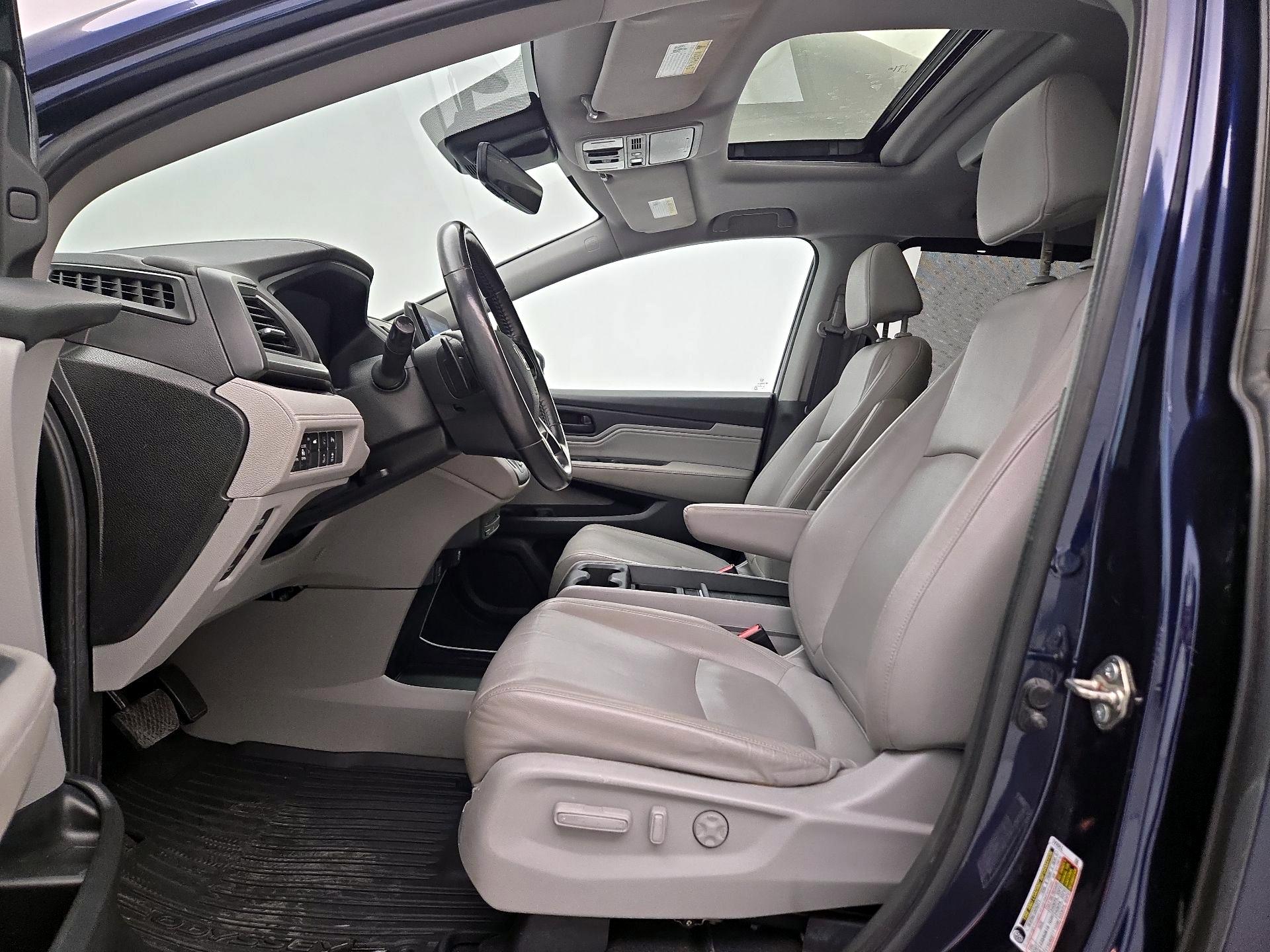 Thumbnail: 2018 Honda Odyssey - 11