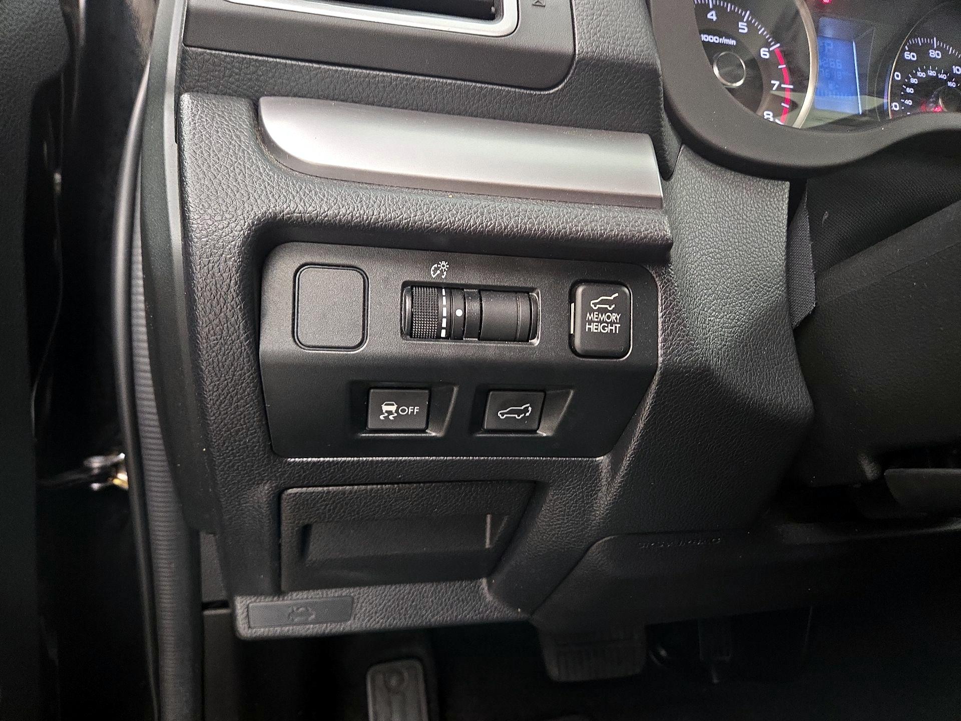 Thumbnail: 2016 Subaru Forester - 13