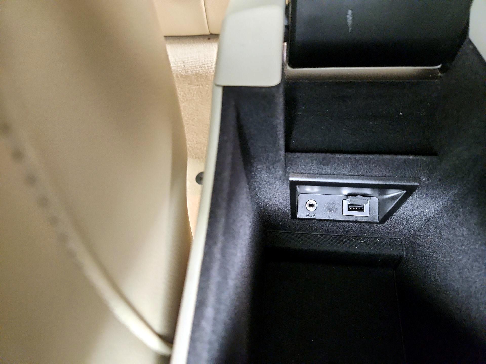 Thumbnail: 2015 Volvo XC60 - 19