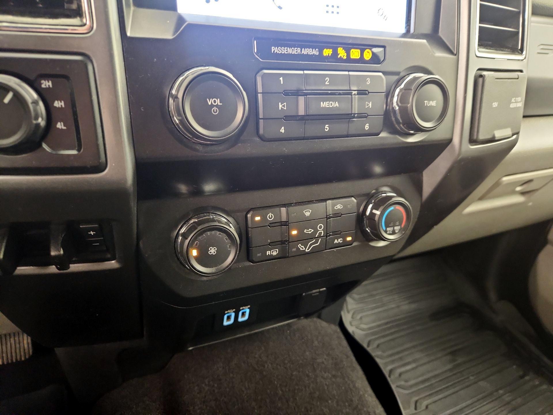 Thumbnail: 2019 Ford F-250 - 16