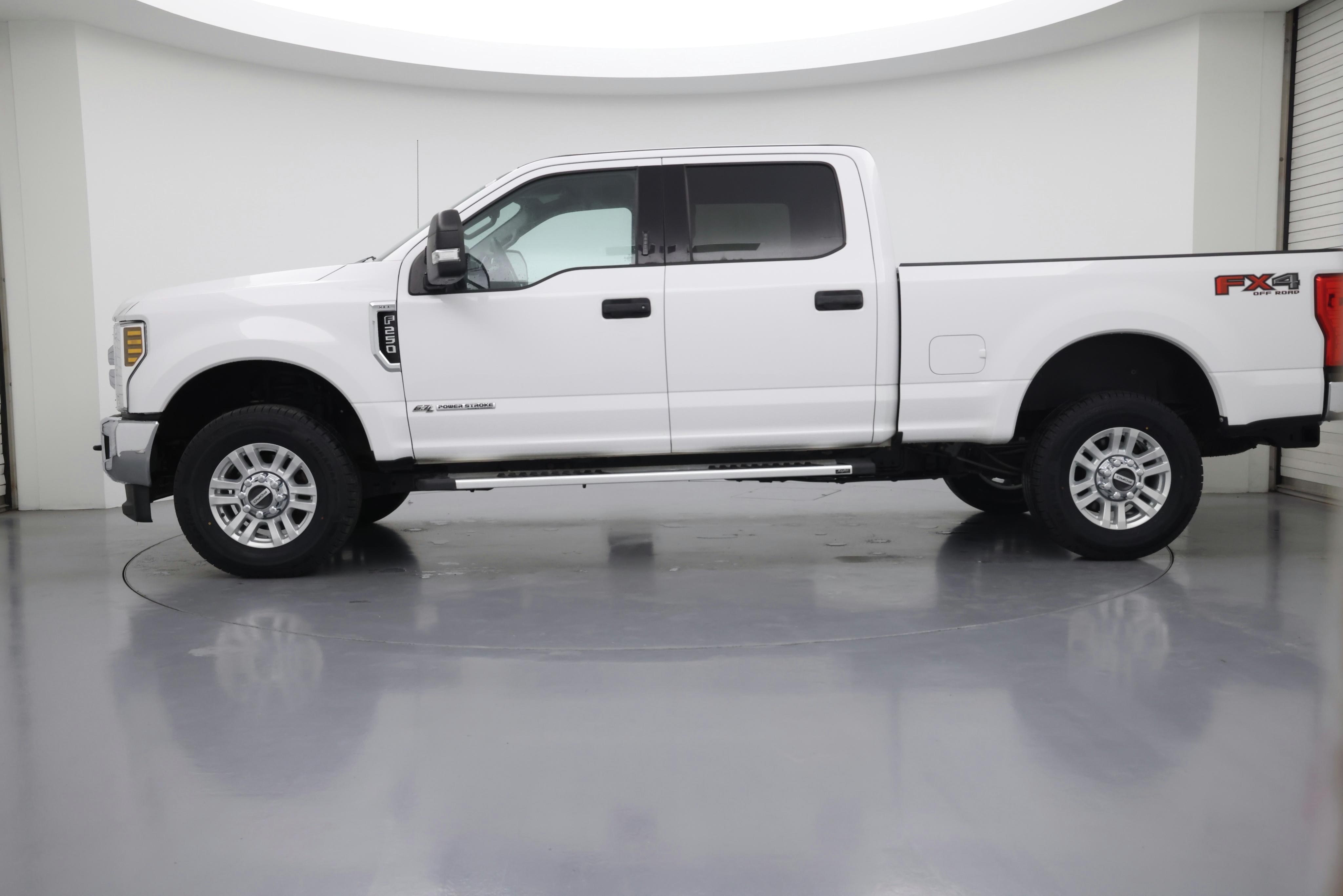 Thumbnail: 2019 Ford F-250 - 3